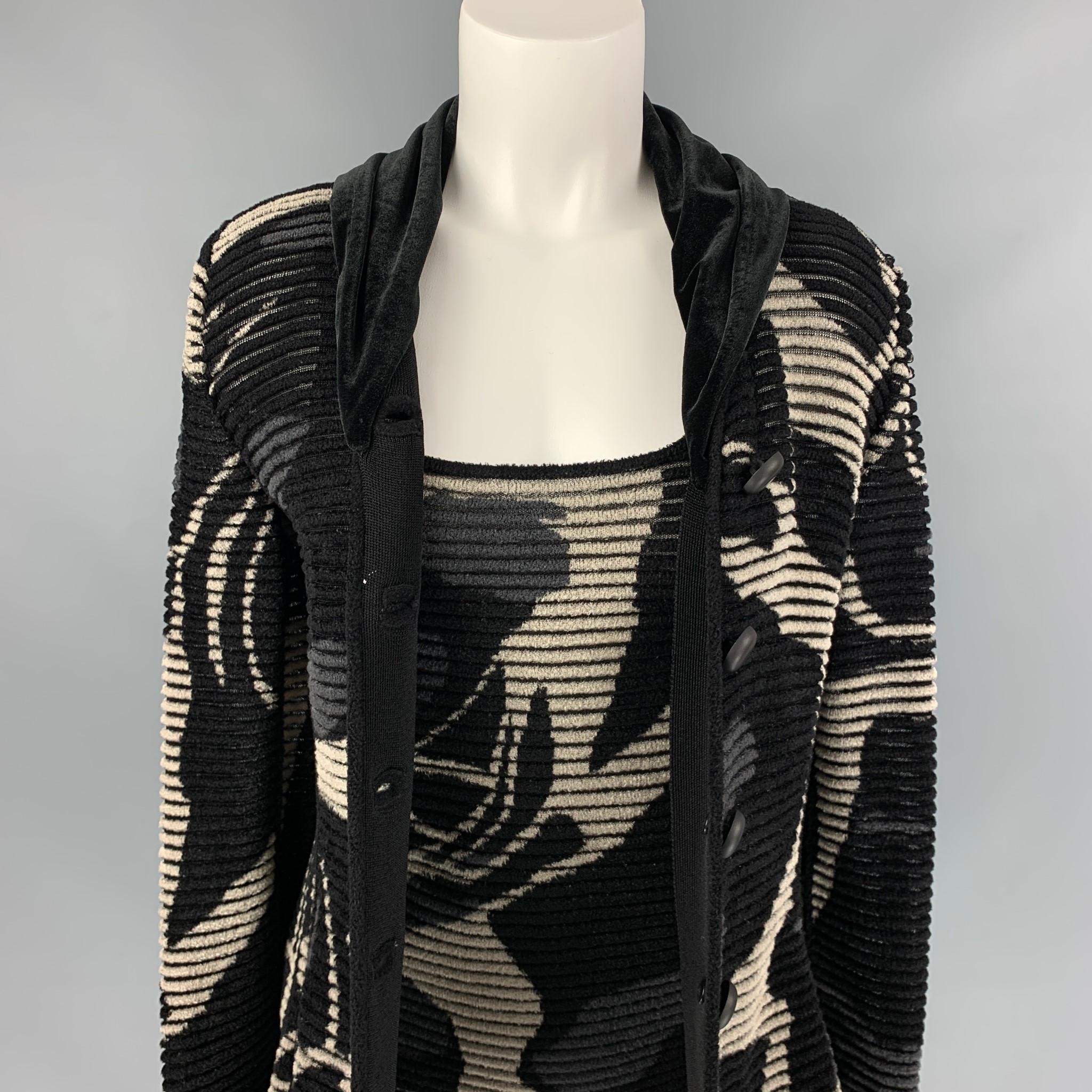 GIORGIO ARMANI Size 4 Black & Grey Viscose / Polyamide Cardigan 2 Piece Set In Good Condition In San Francisco, CA