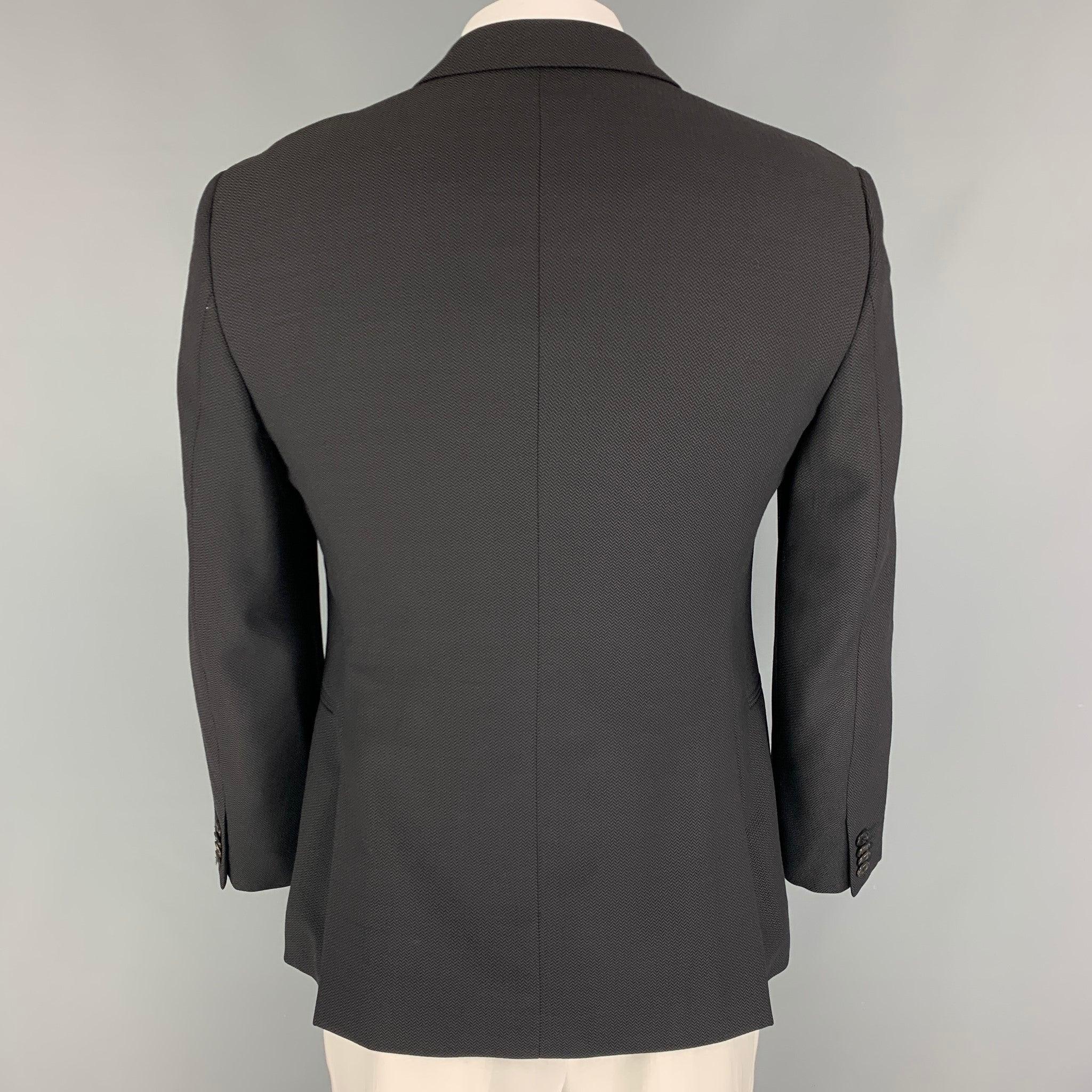 GIORGIO ARMANI Size 40 Black Herringbone Lana Wool Notch Lapel Sport Coat In Good Condition For Sale In San Francisco, CA