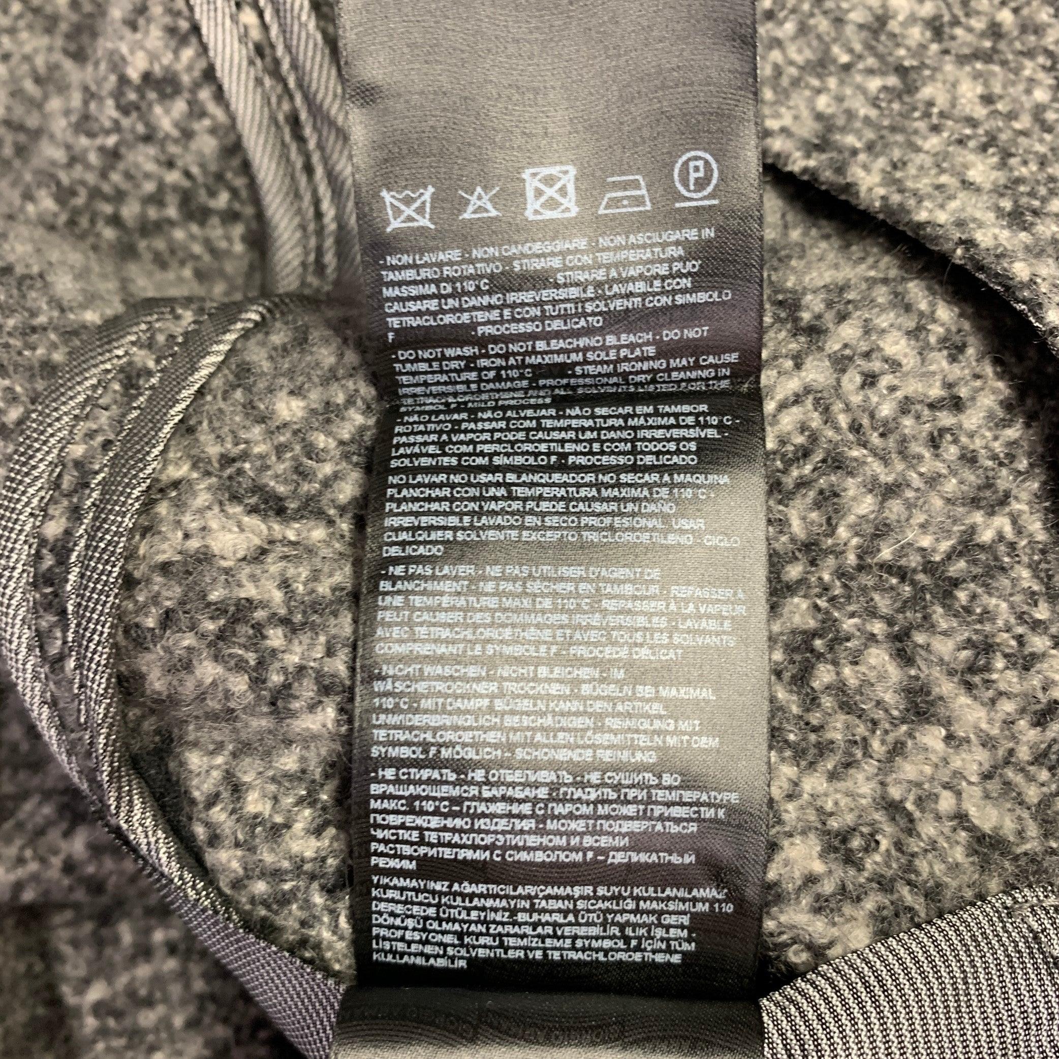 GIORGIO ARMANI Giacca di seta in tweed e cachemire grigio antracite taglia 44 in vendita 3