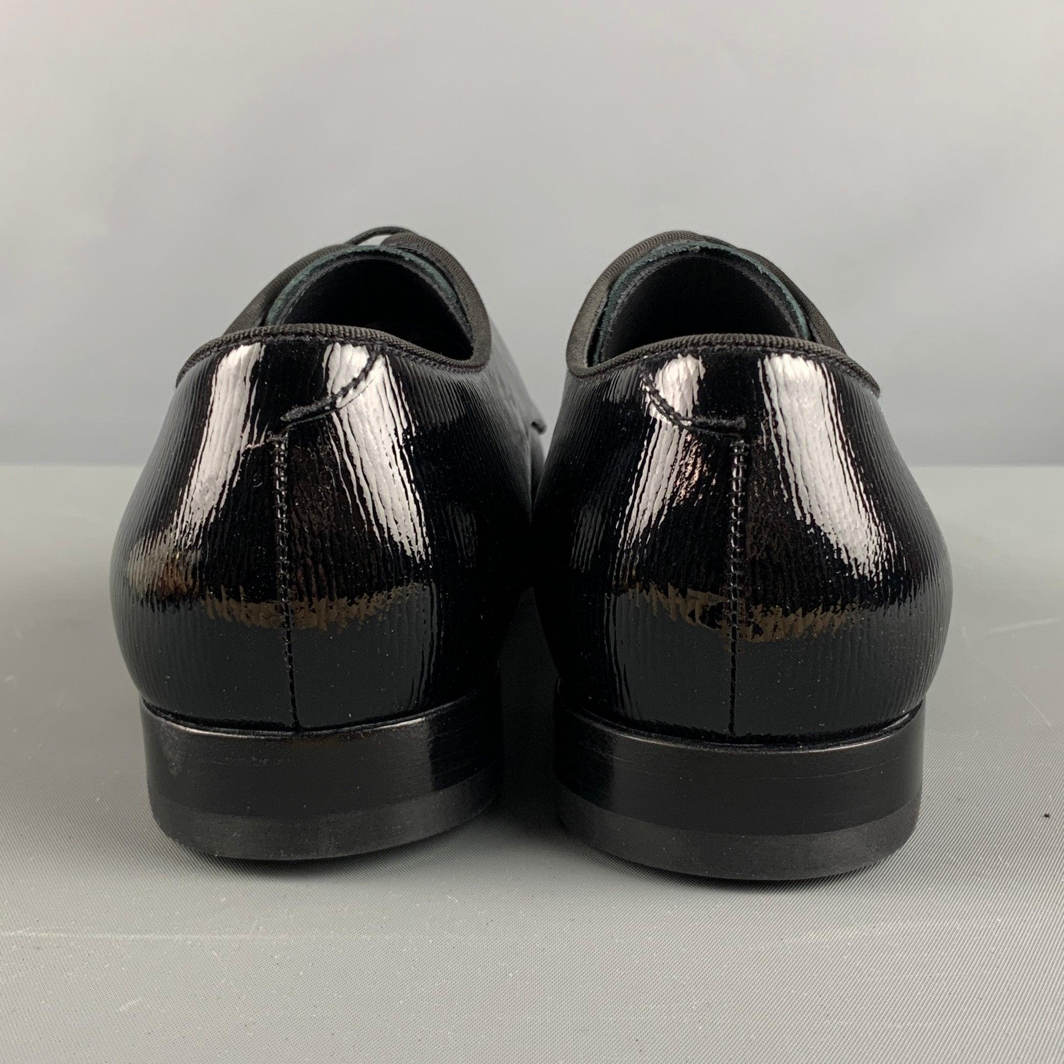 GIORGIO ARMANI Size 6 Black Solid Leather Lace Up Lace Up Shoes In Excellent Condition For Sale In San Francisco, CA