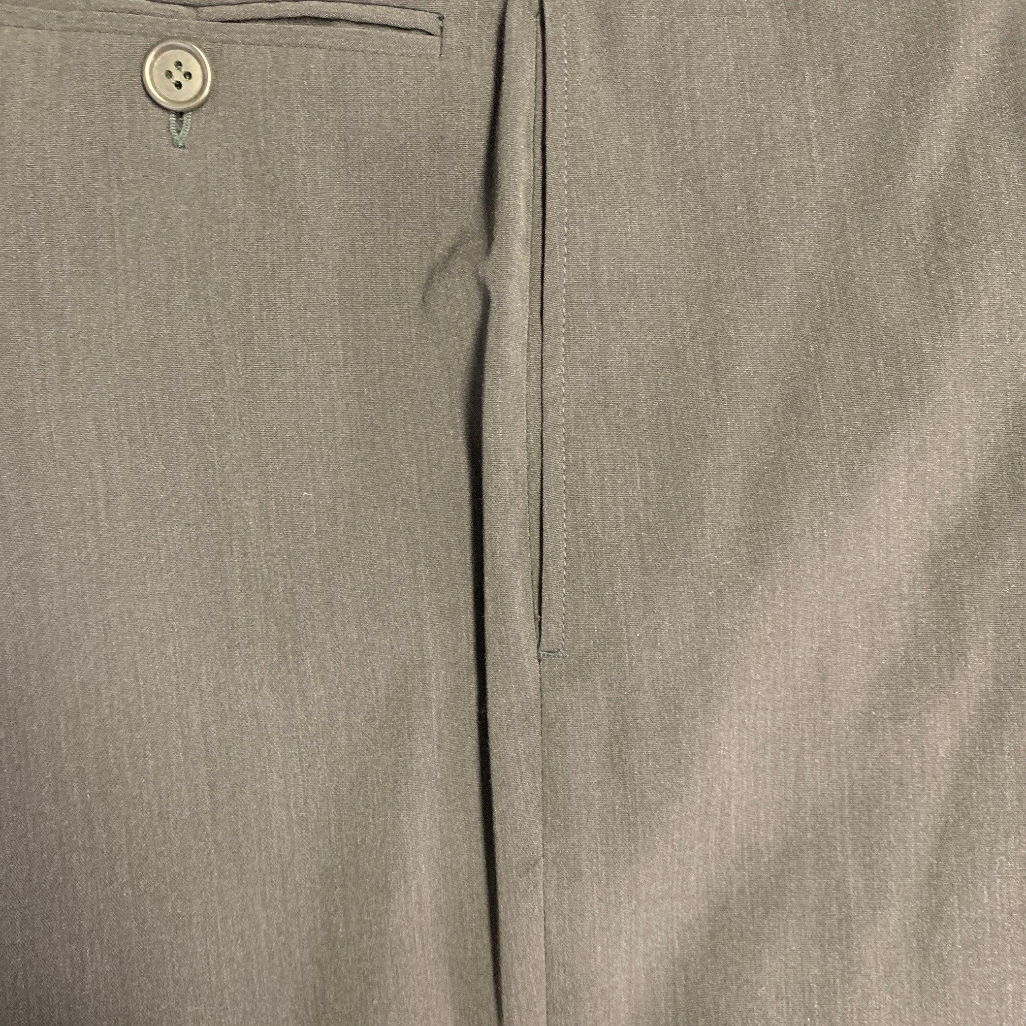 GIORGIO ARMANI Size L Black Wool Silk Blend Flat Front Tapered Dress Pants (pantalon habillé à devant plat) Pour hommes en vente