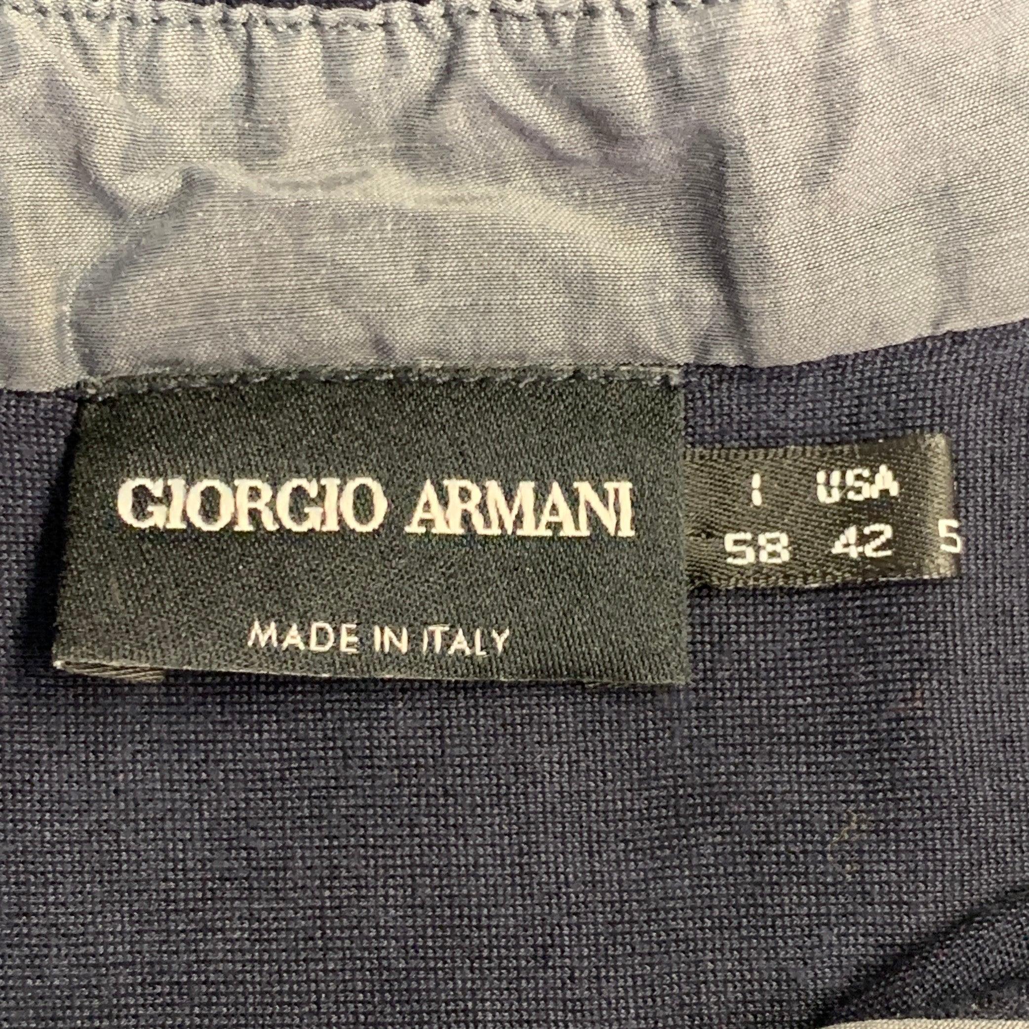 GIORGIO ARMANI Size L Navy Blue Contrast Trim Silk Blend Short Sleeve Polo (Polo à manches courtes en soie mélangée) Excellent état - En vente à San Francisco, CA