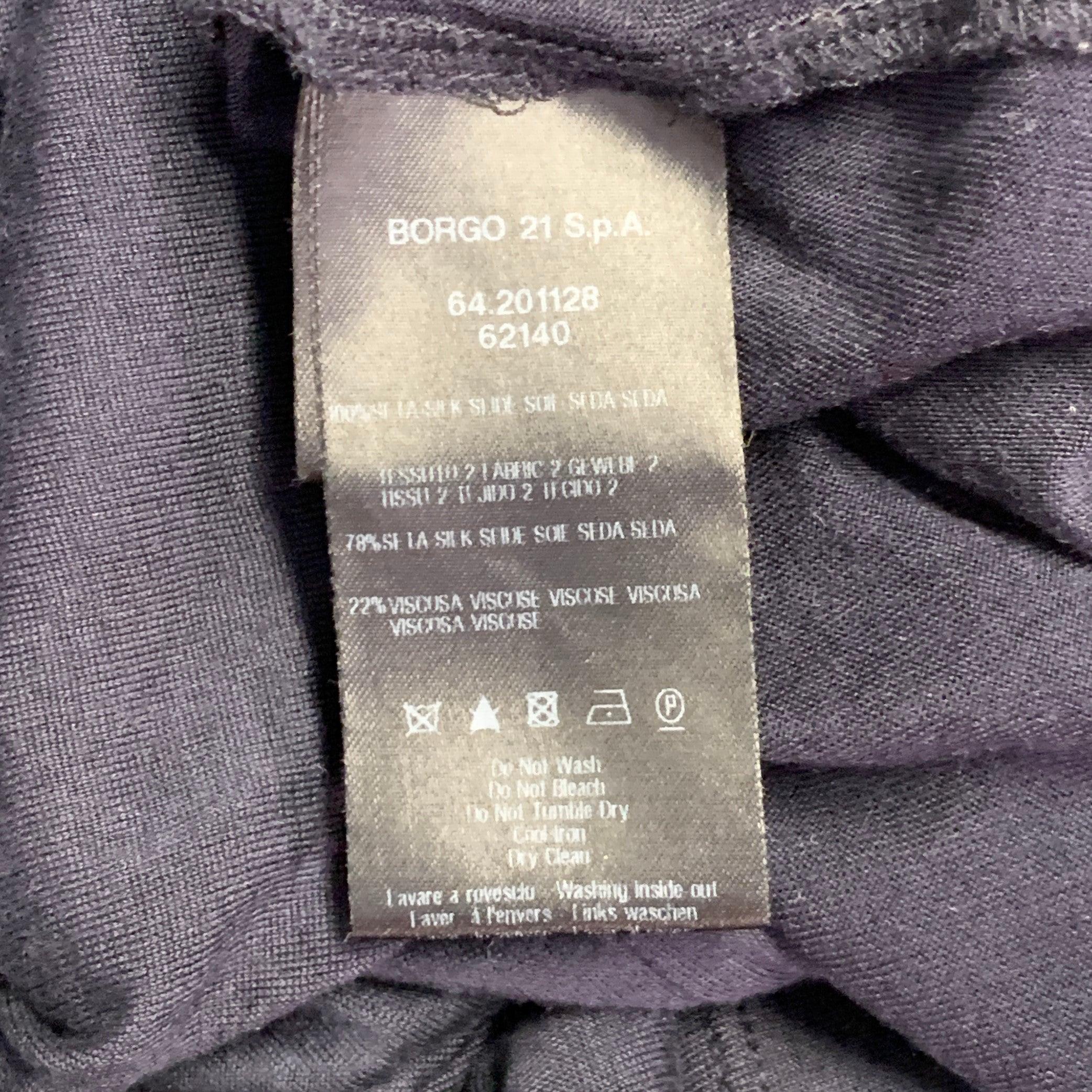 GIORGIO ARMANI Size L Navy Blue Contrast Trim Silk Blend Short Sleeve Polo (Polo à manches courtes en soie mélangée) Pour hommes en vente