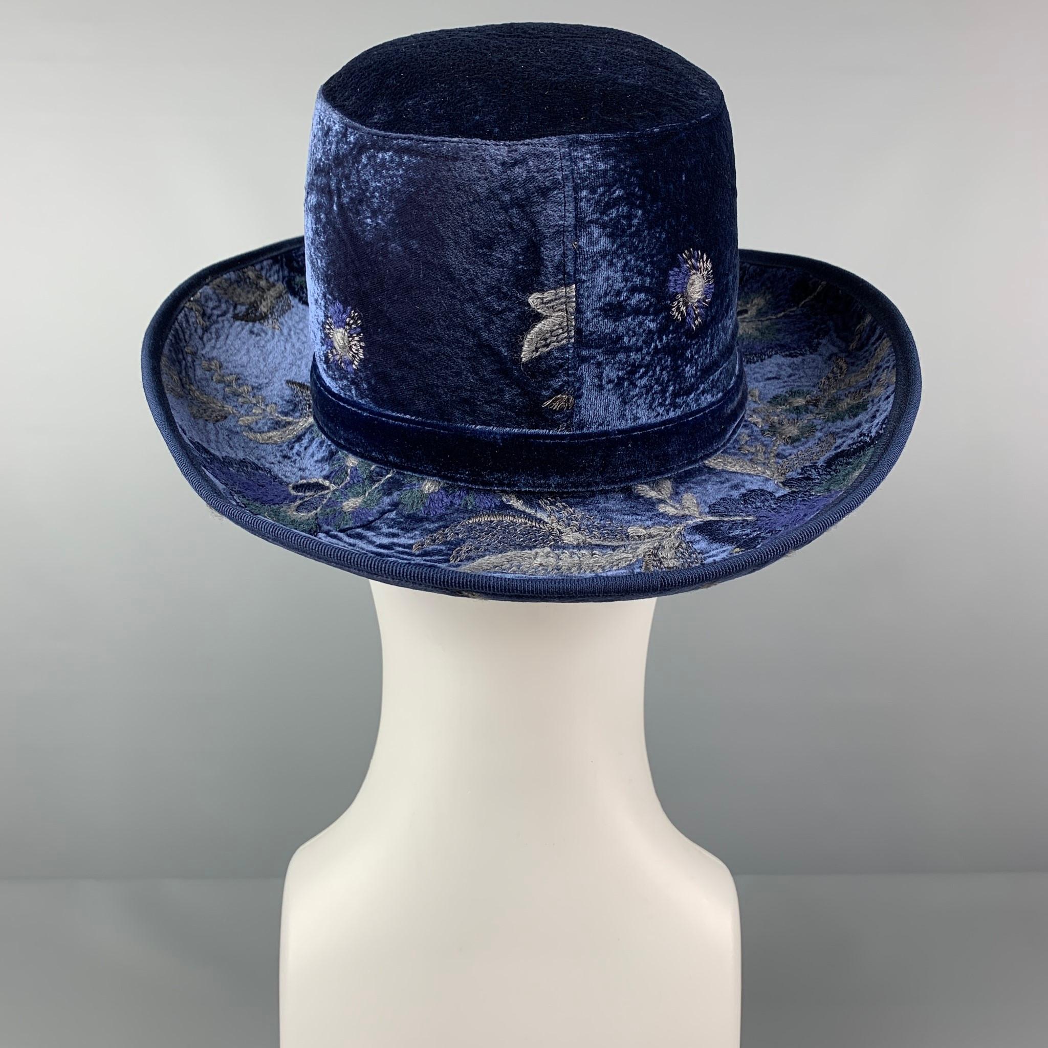 GIORGIO ARMANI Size M Blue Grey Embroidered Velvet Hat In Good Condition In San Francisco, CA