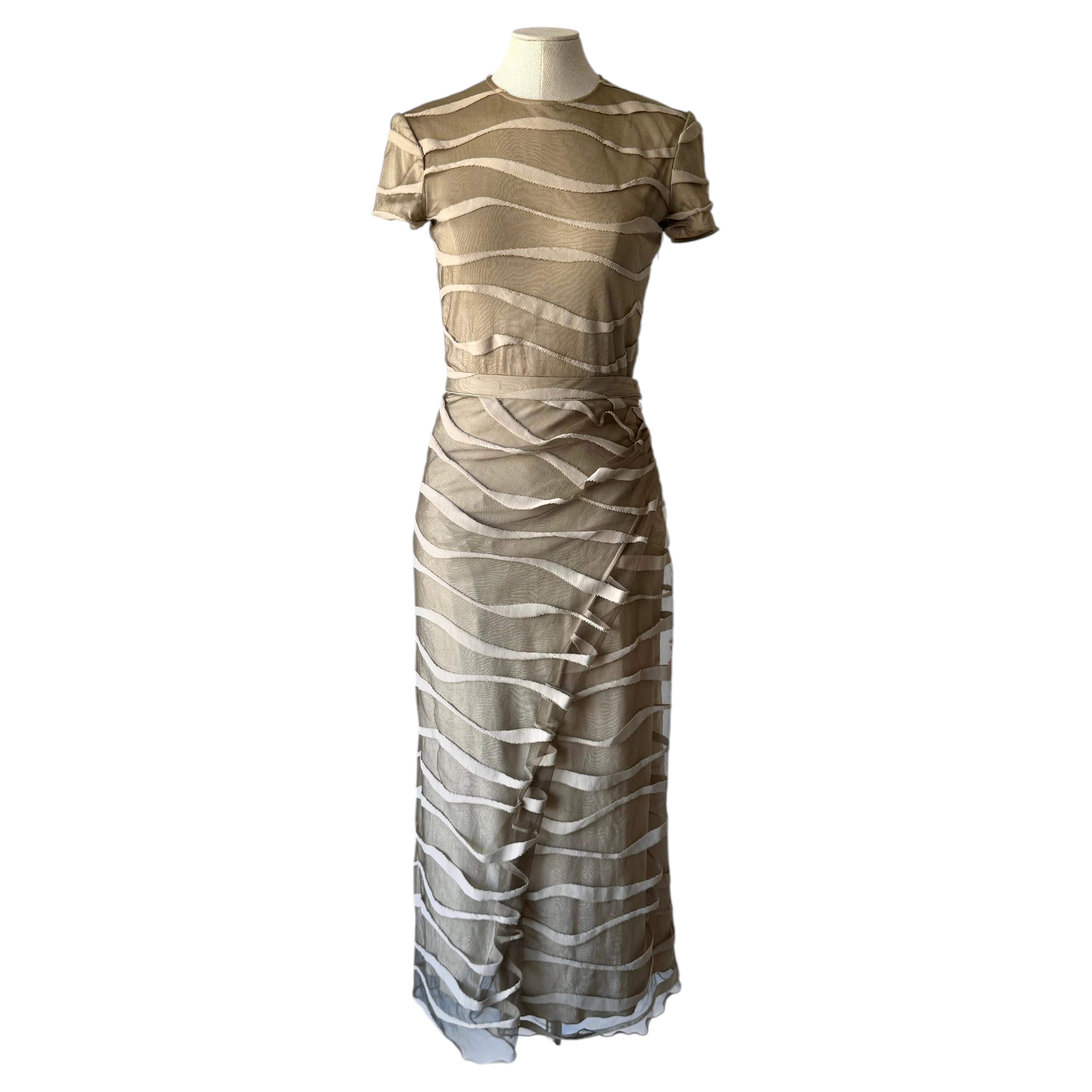 Ensemble en maille texturée couleur taupe Giorgio Armani, collection printemps-été 1998