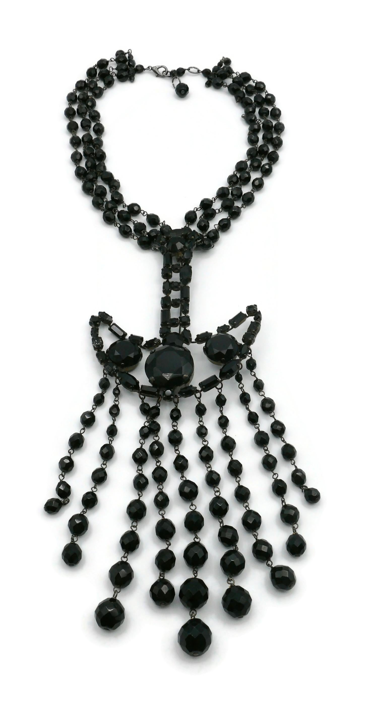 Giorgio Armani - Collier de jais noir à énoncés Bon état - En vente à Nice, FR