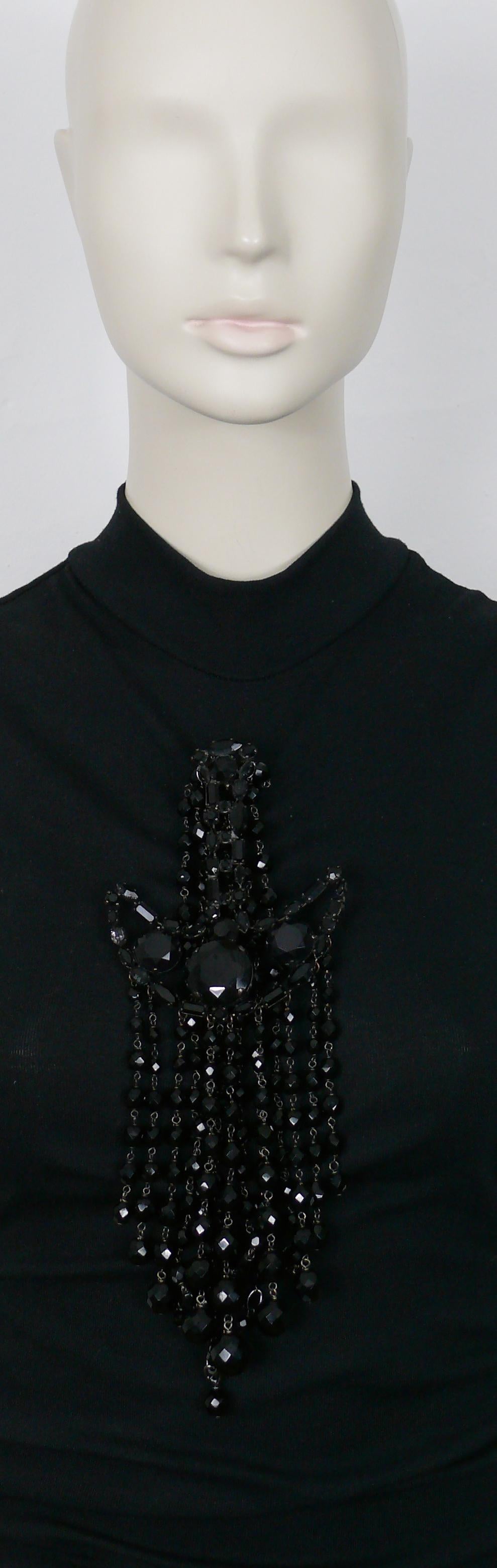 Giorgio Armani, collier noir à jais fantaisie Pour femmes en vente