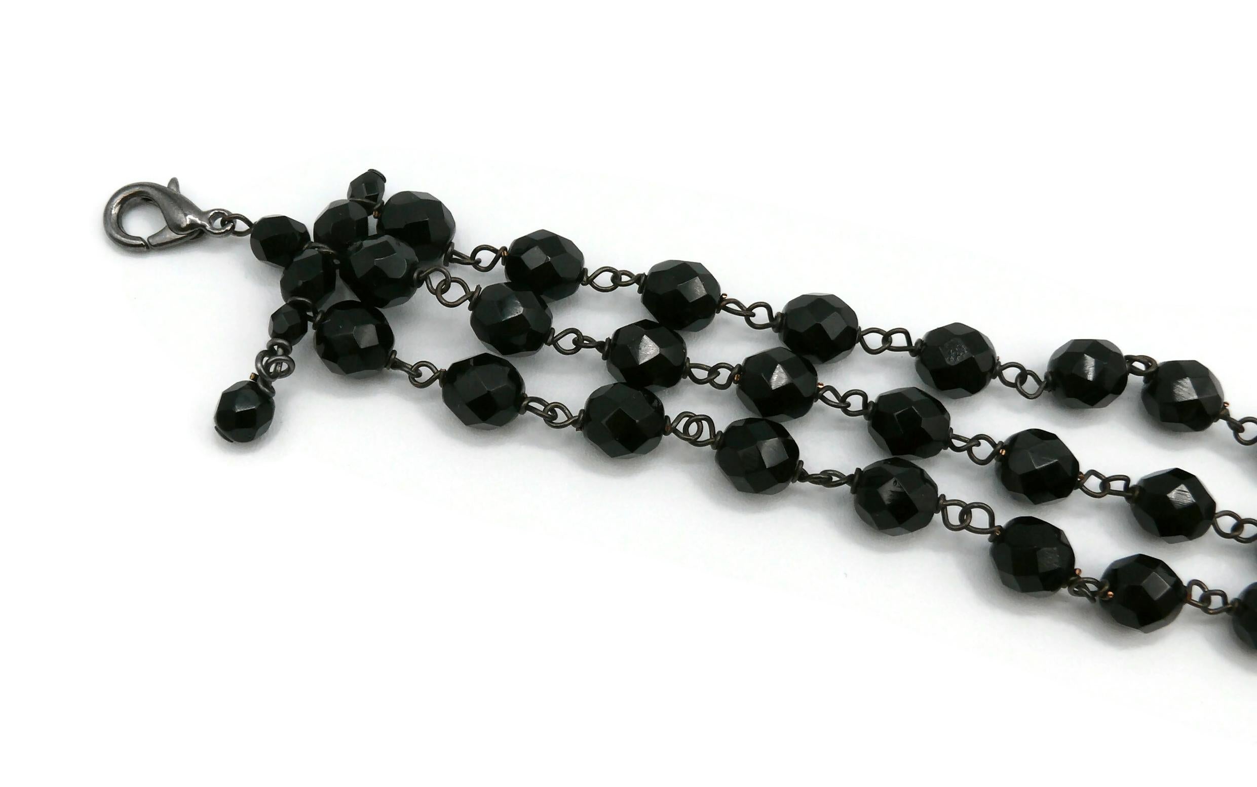 Giorgio Armani - Collier de jais noir à énoncés en vente 1