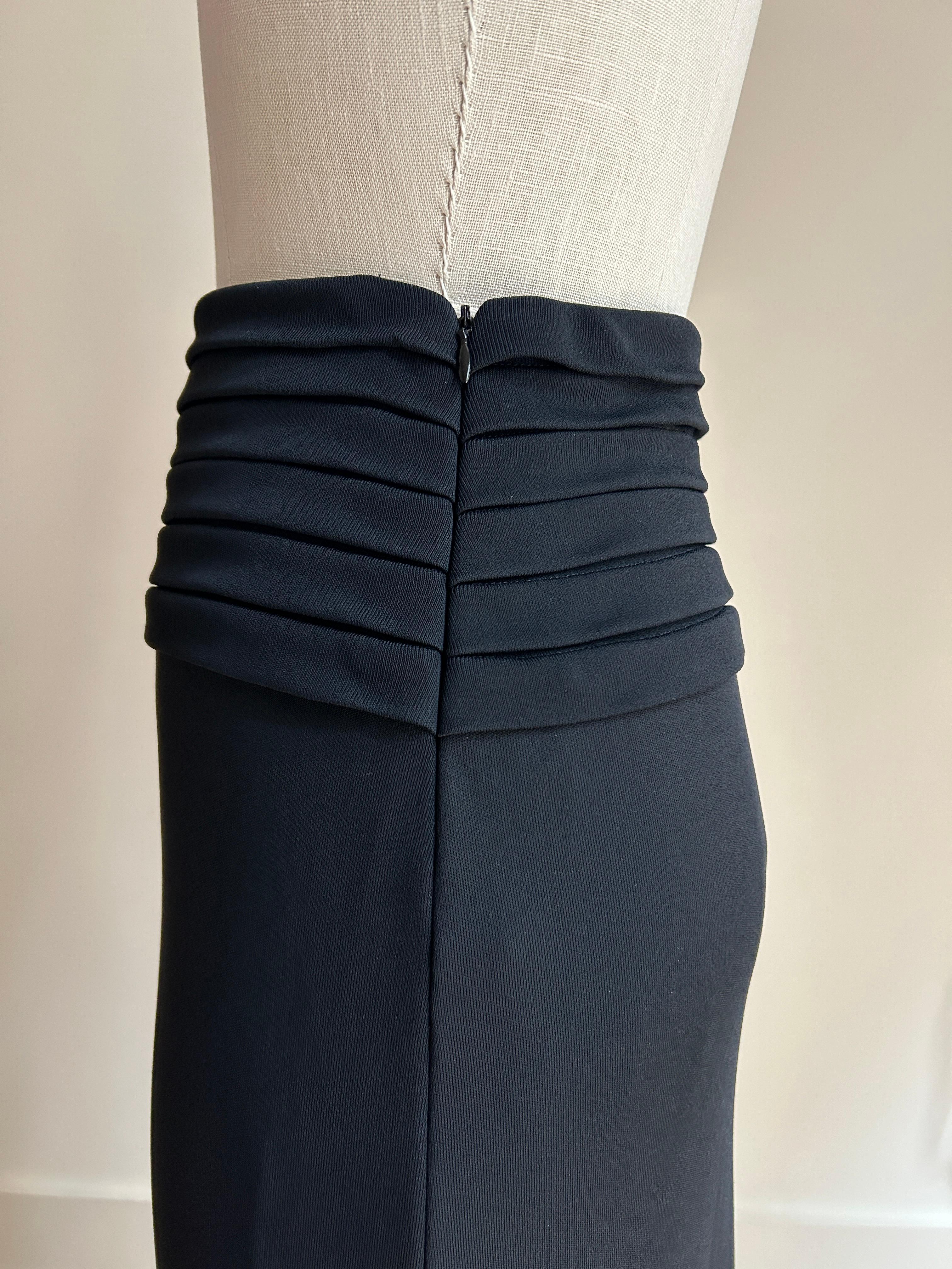 Giorgio Armani Unworn 1990s Black Midi Skirt with Pleat Detail at Waist For Sale 2