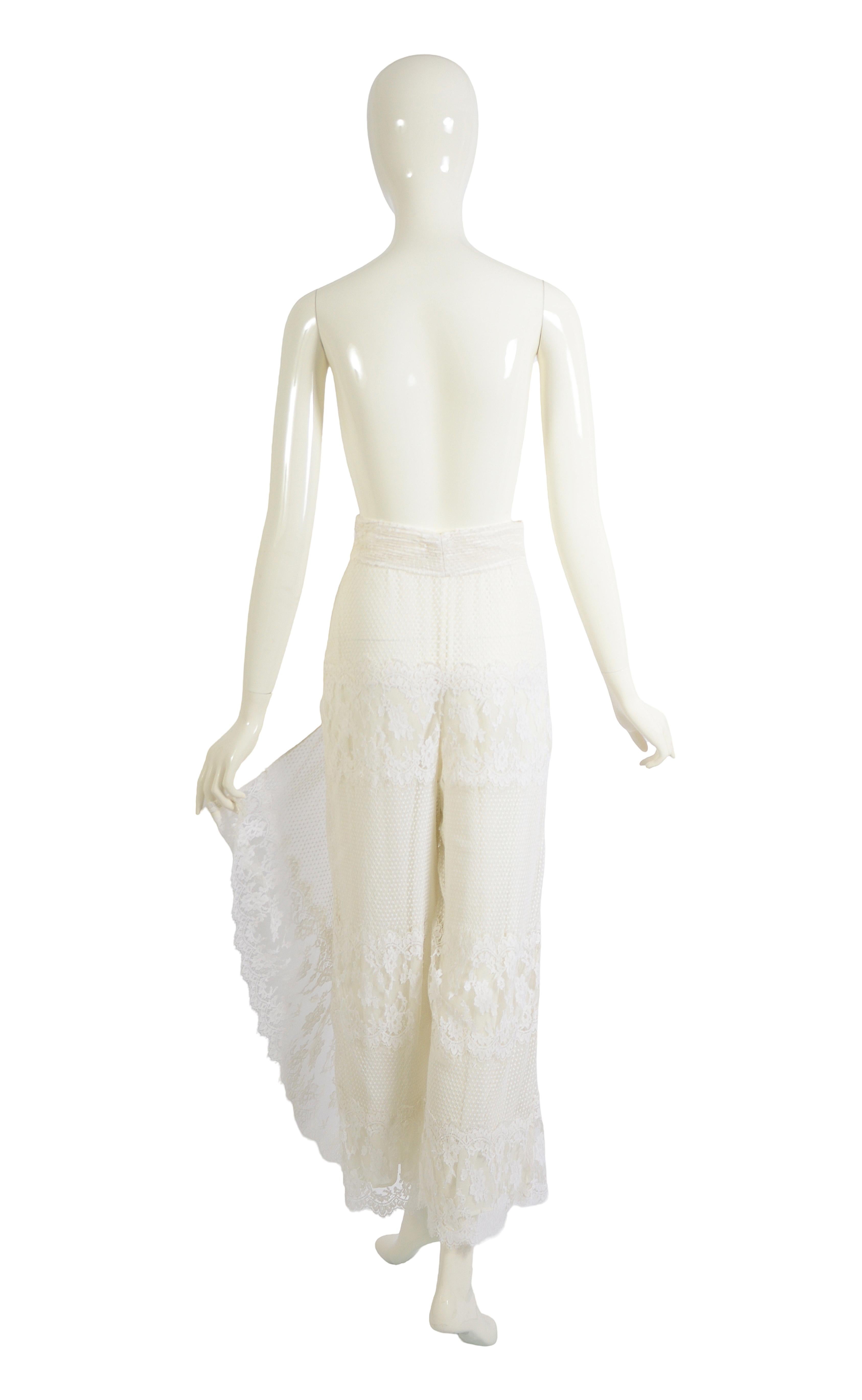 Giorgio Armani Vintage 1980s Gathered White Cotton Lace Draped Skirt Pants For Sale 2