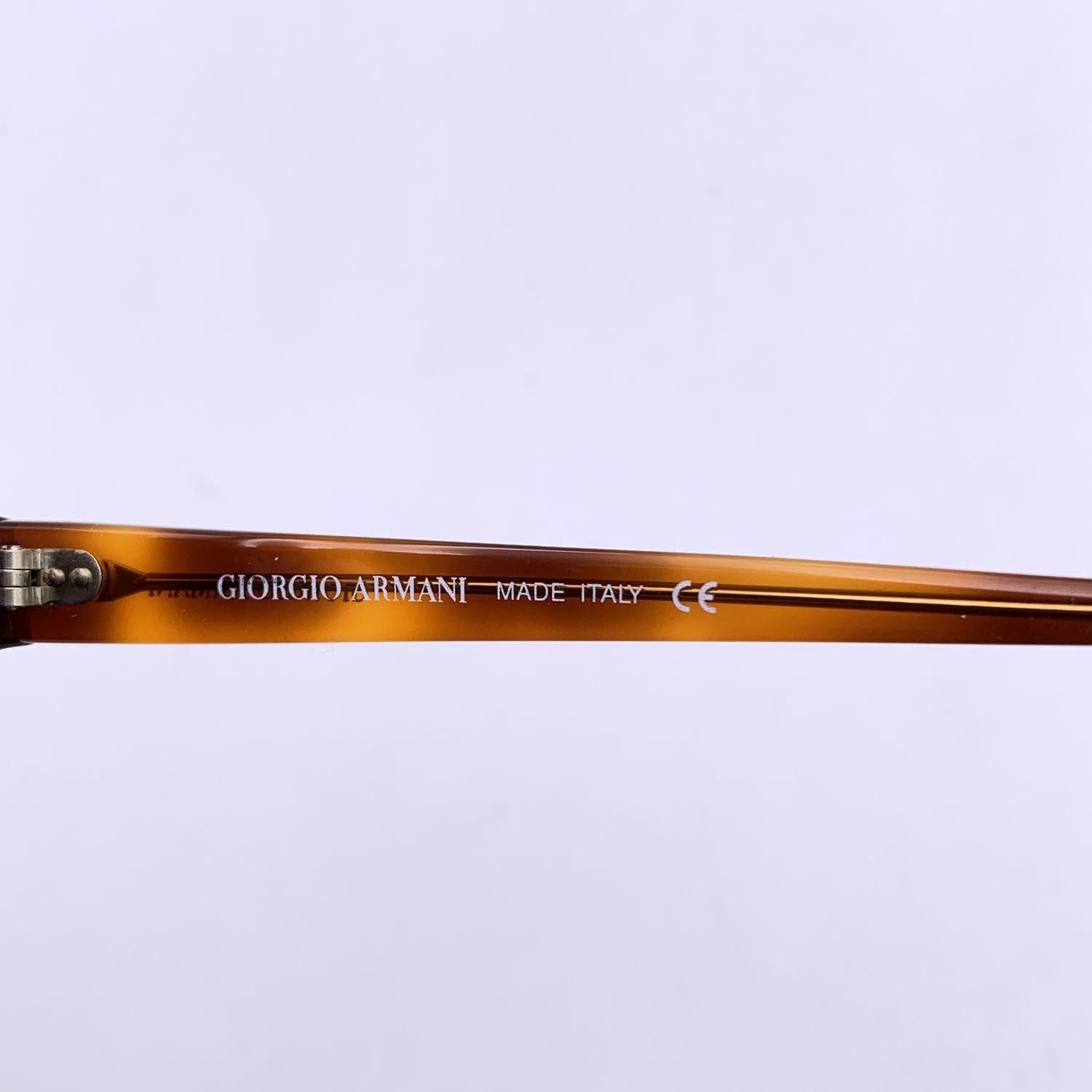 Giorgio Armani Lunettes de soleil vintage noires et brunes 376-S 227 140 mm en vente 3