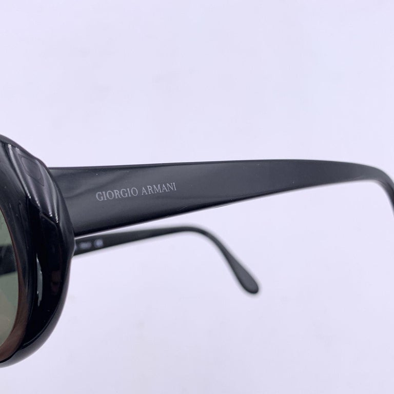 Giorgio Armani Vintage Black Oval Sunglasses 940 020 140 mm  display picture 2