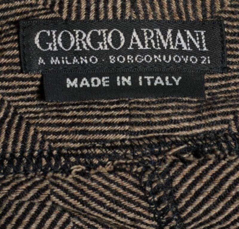 Giorgio Armani Vintage Chaqueta de lana estampada marrón con botones delanteros XL en Bueno estado para la venta en Dubai, Al Qouz 2