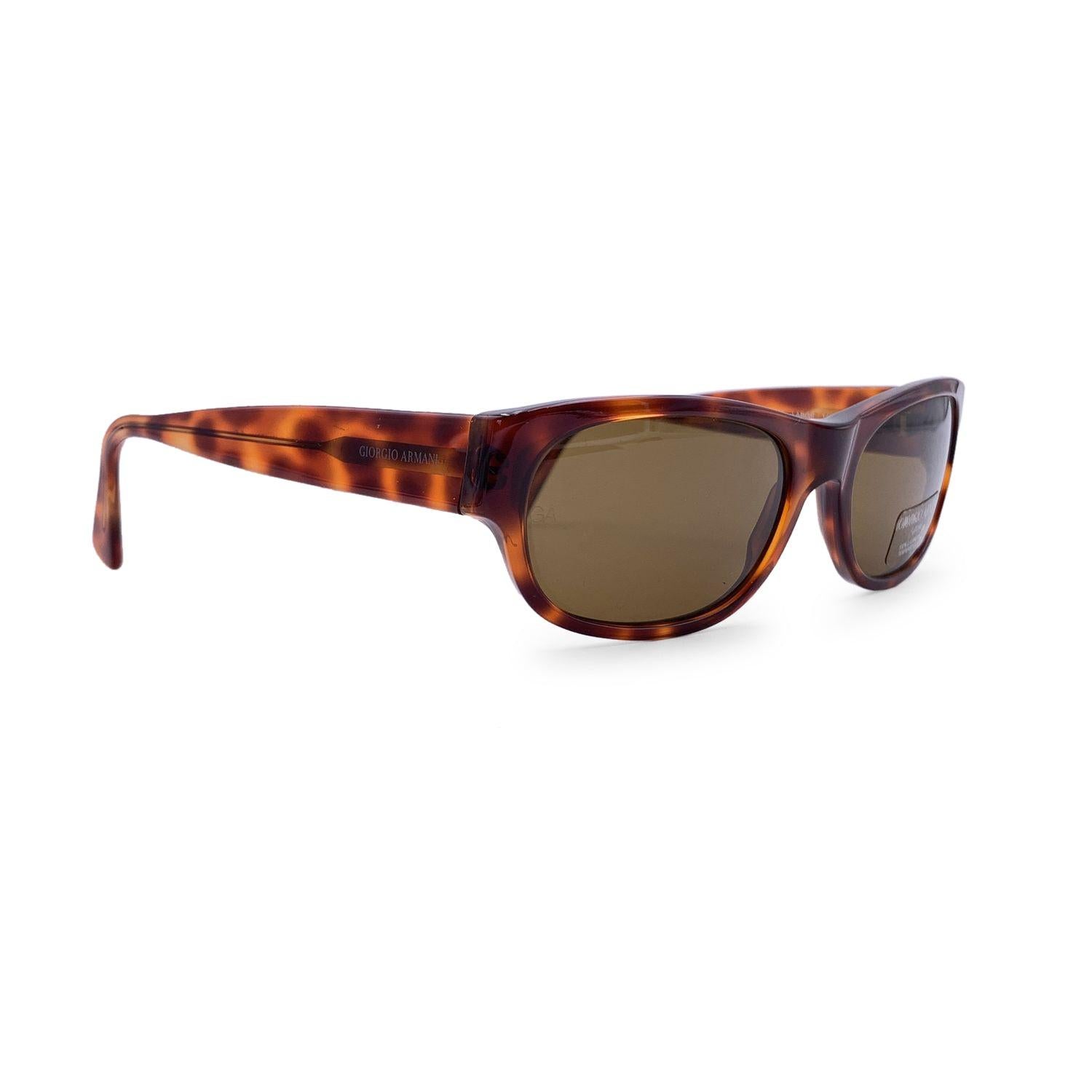 Giorgio Armani Vintage Brown Rectangle Sunglasses 845 050 140 mm In Excellent Condition For Sale In Rome, Rome