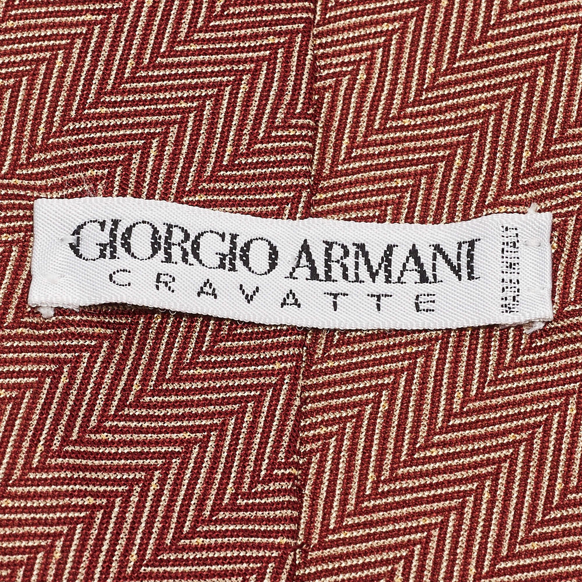 Giorgio Armani Vintage Braun gestreifte Seidenkrawatte Traditionell im Zustand „Gut“ im Angebot in Dubai, Al Qouz 2
