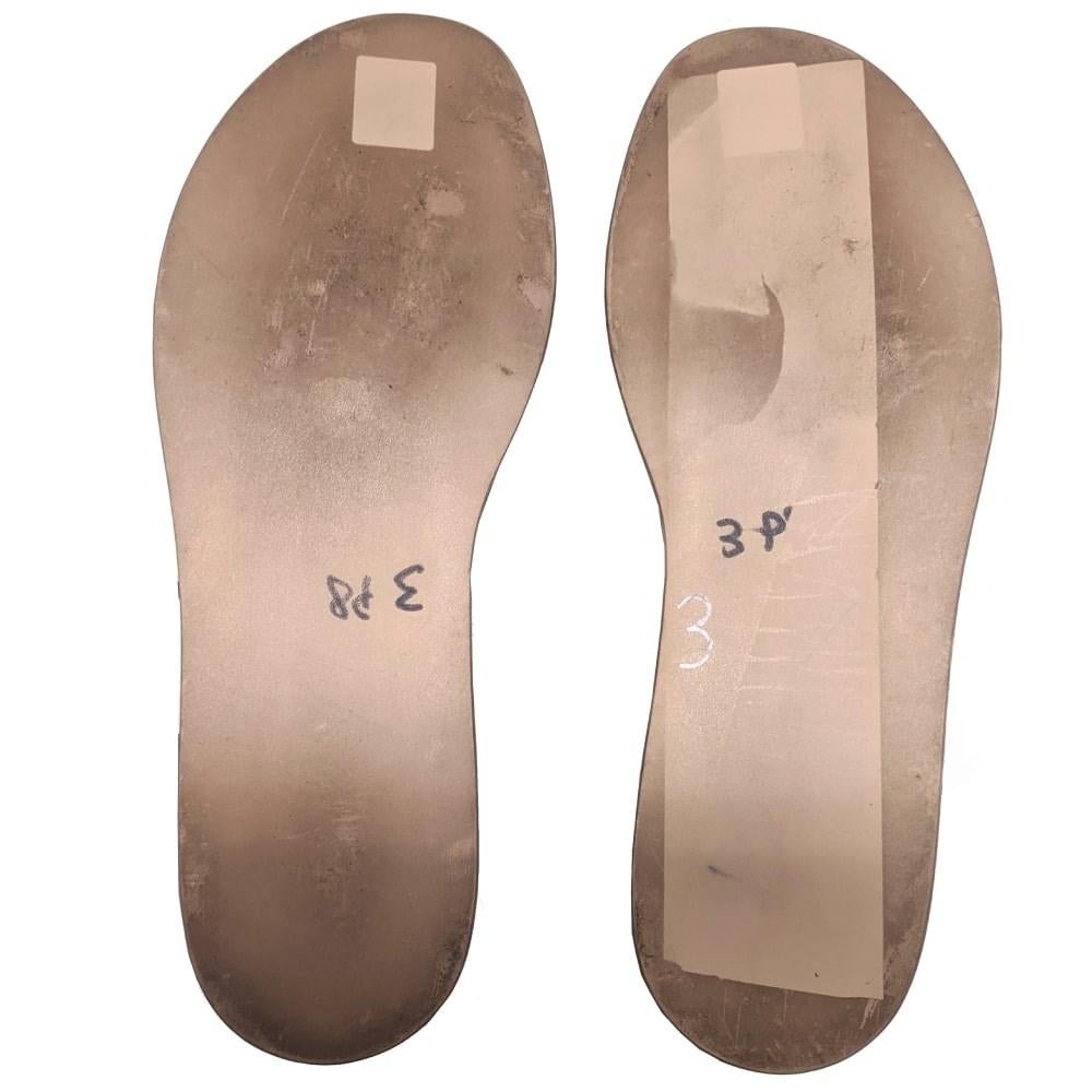 Giorgio Armani Vintage coated leather 90s sandals For Sale 4
