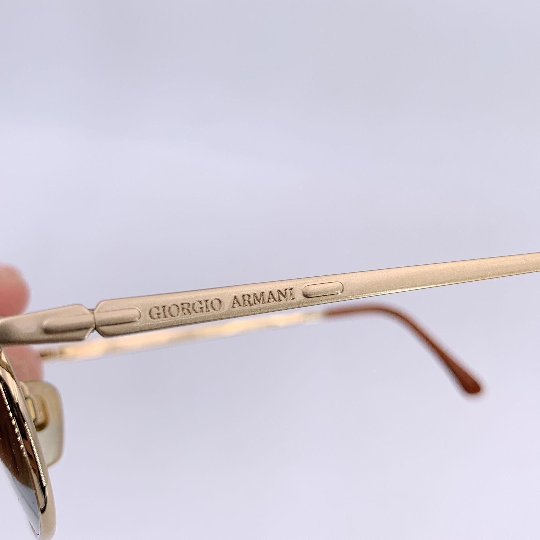 Giorgio Armani Vintage Gold Metall Sonnenbrille Mod. 224 48/20 130mm im Zustand „Hervorragend“ im Angebot in Rome, Rome