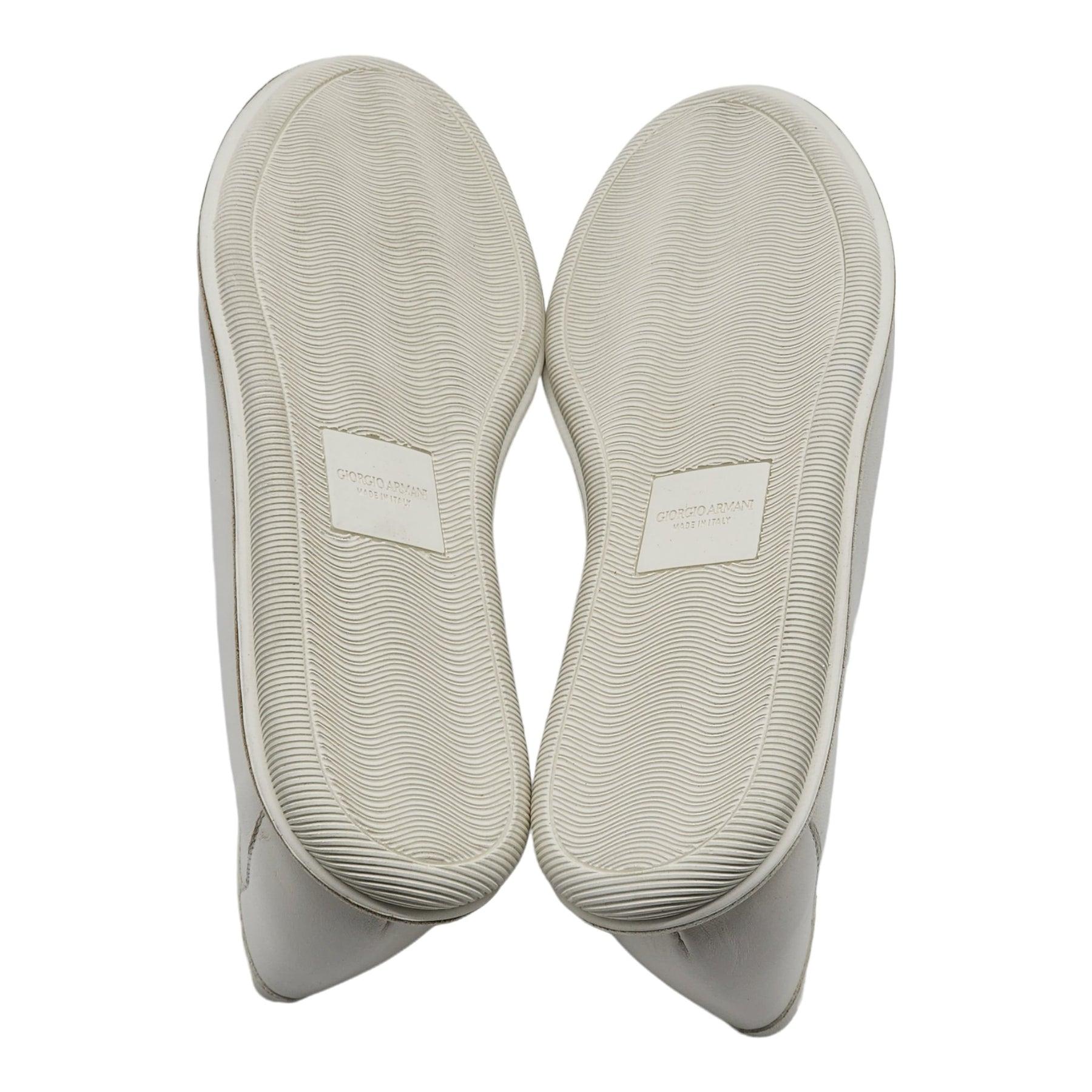 Giorgio Armani Vintage Nappa Leather Loafers with Logo in White Size 9 In Excellent Condition In Los Angeles, CA