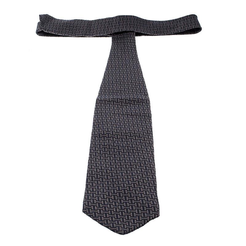 Men's Giorgio Armani Vintage Textured Silk and Wool Jacquard Traditional Tie For Sale