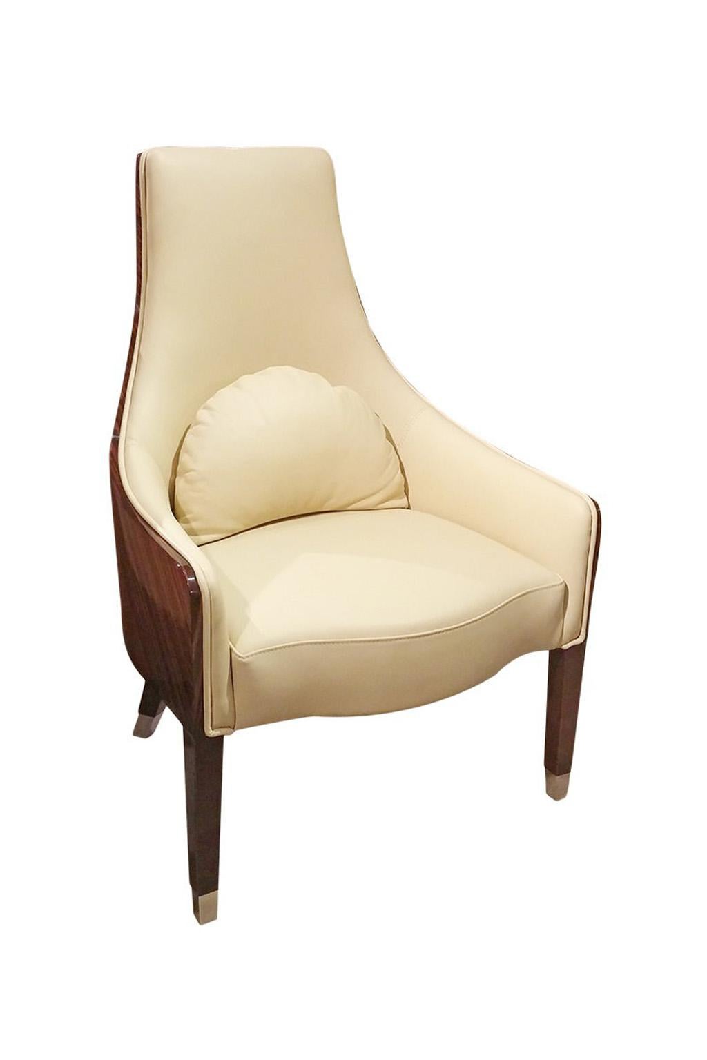 Art déco Chaise d'appoint Macassar à dossier incurvé en ébène et cuir beige de la collection Giorgio en vente