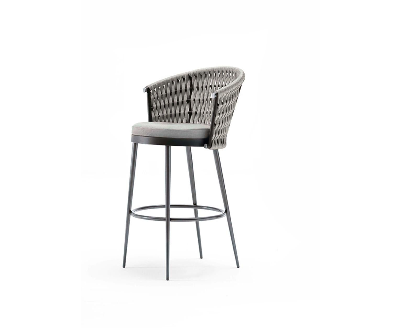 Hand-Crafted Giorgio Collection Dune Outdoor Garden Bar Stool Light Grey For Sale