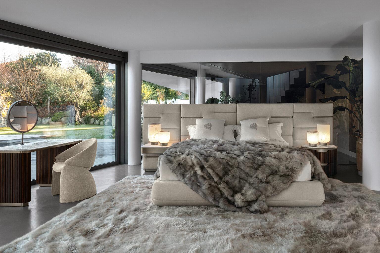 Italiano Giorgio Collection'S Letto Luxor King italiano con pannelli in pelle in vendita