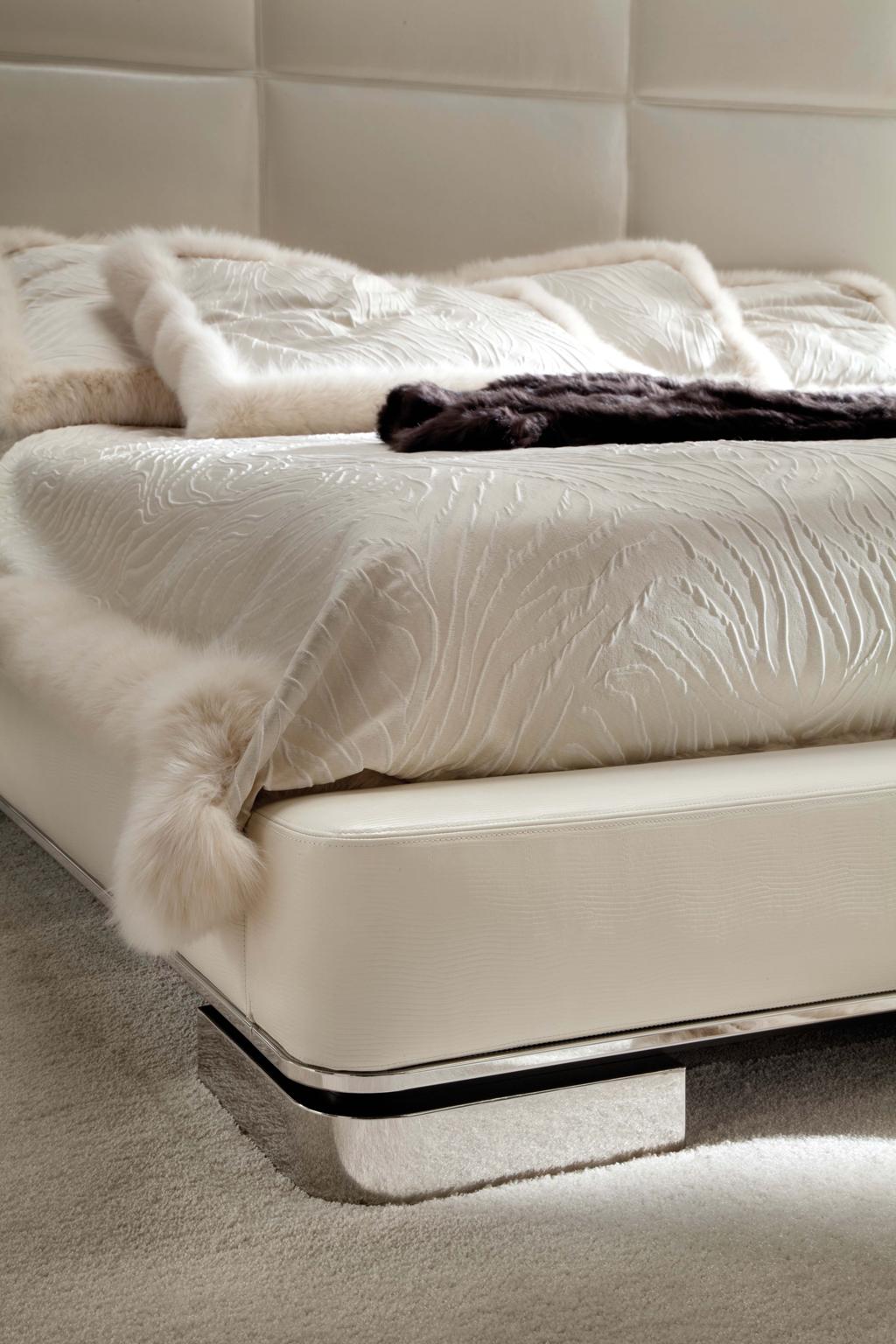 Hand-Crafted 'Giorgio Collection' Italian Upholstered Queen Size Bed Leather Headboard For Sale