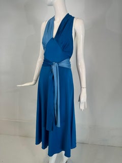 Giorgio di Sant' Angelo Traje de cuerpo envolvente de jersey elástico y falda a juego Años 70