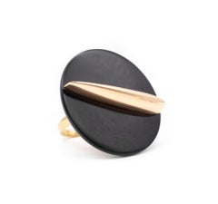 Giorgio Facchini 2012 Italia Anello scultoreo grande in oro giallo 18 carati con onice