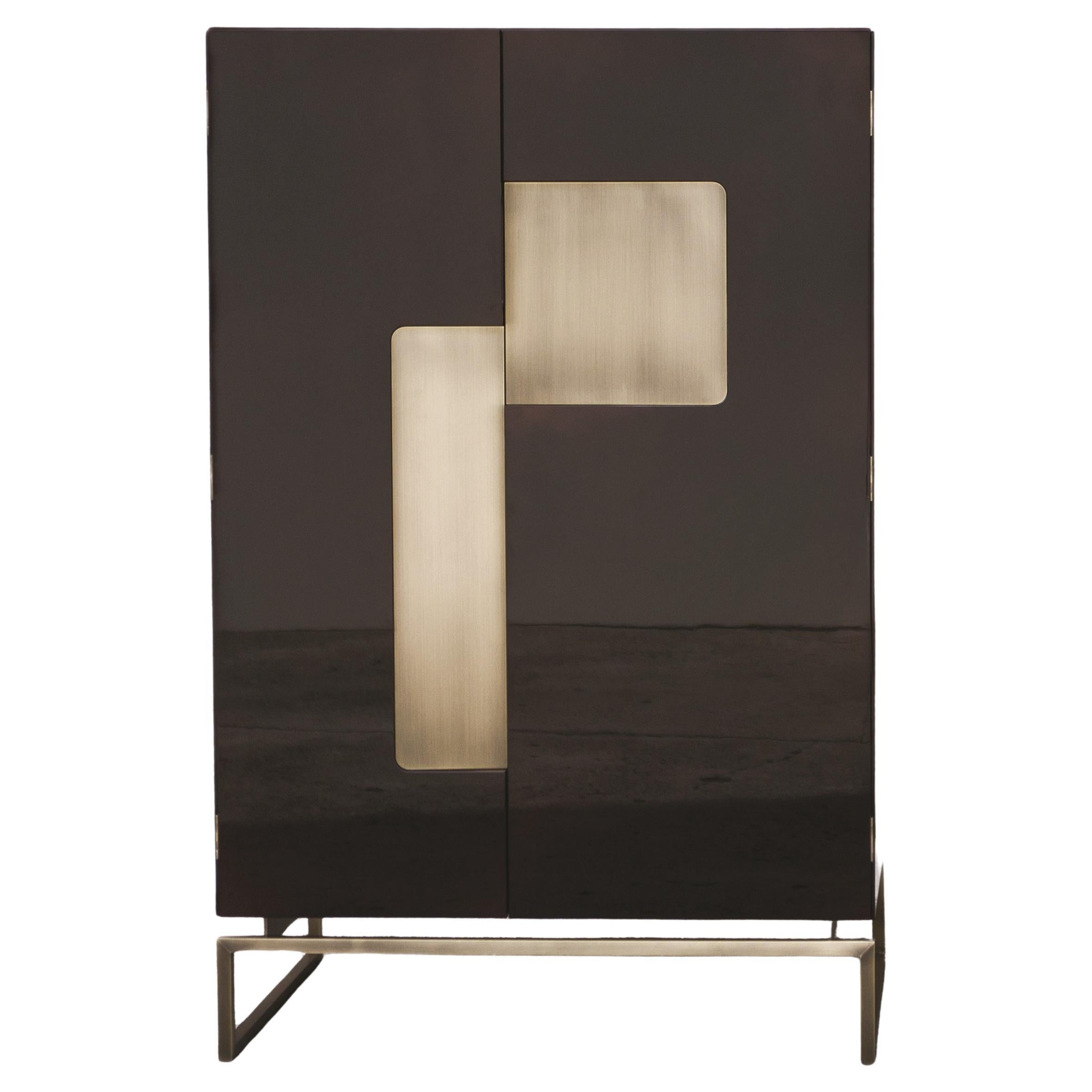 Armadio Giorgio I Oxblood Glossy Lacquer and Light Bronze Metal di Casa Casati
