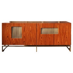 Armoire Giorgio III en bois de rose brillant et métal bronze clair par Casa Casati