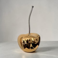 Cerámicas Cerise Gold: Fruta dorada de cereza, estilo posmoderno. Disponible