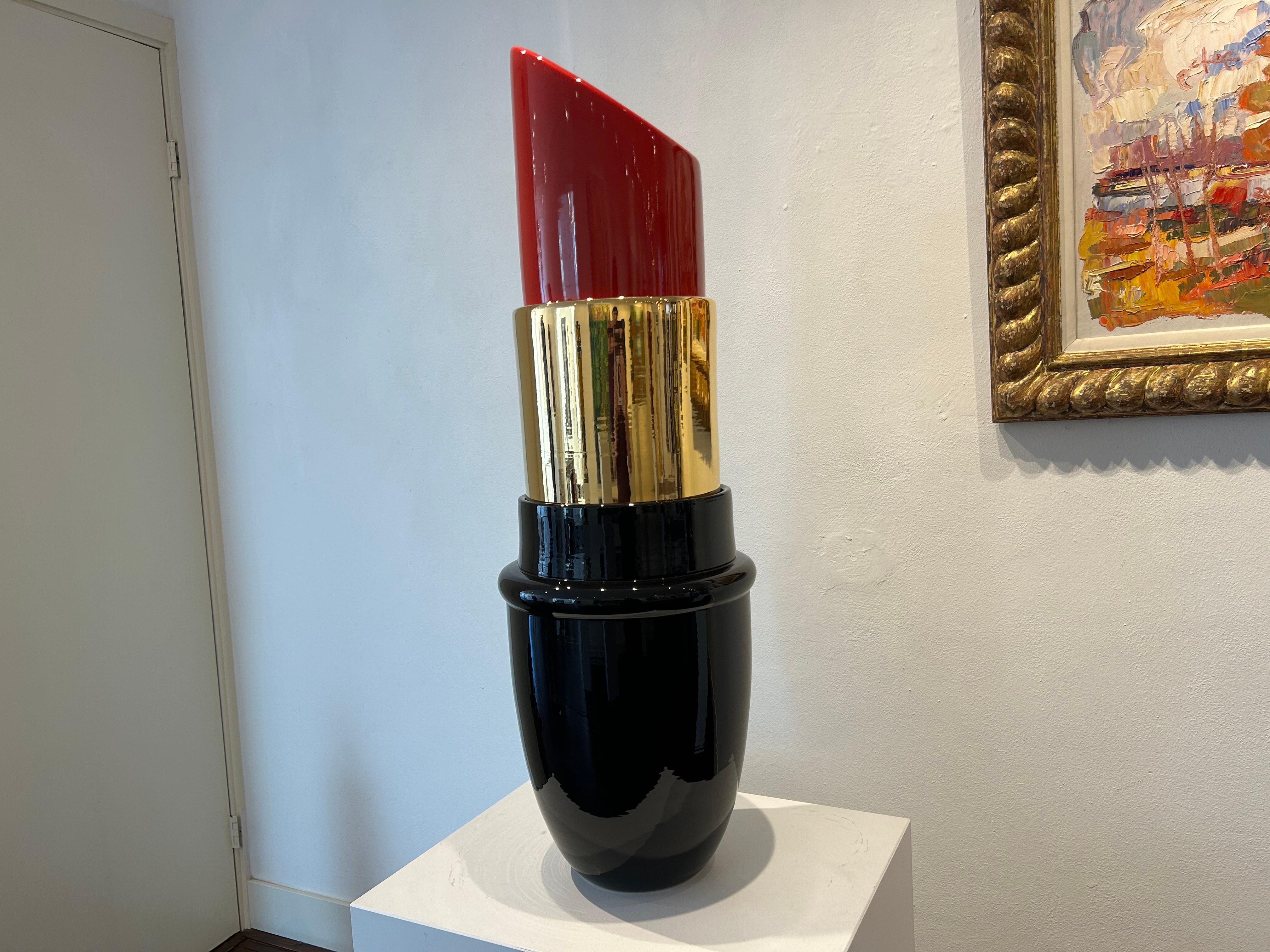 Truka Cerámica Pintalabios Pop Art Escultura Moderna Bodegón Nuevo En Stock - Figurative Sculpture Negro de Giorgio Laveri