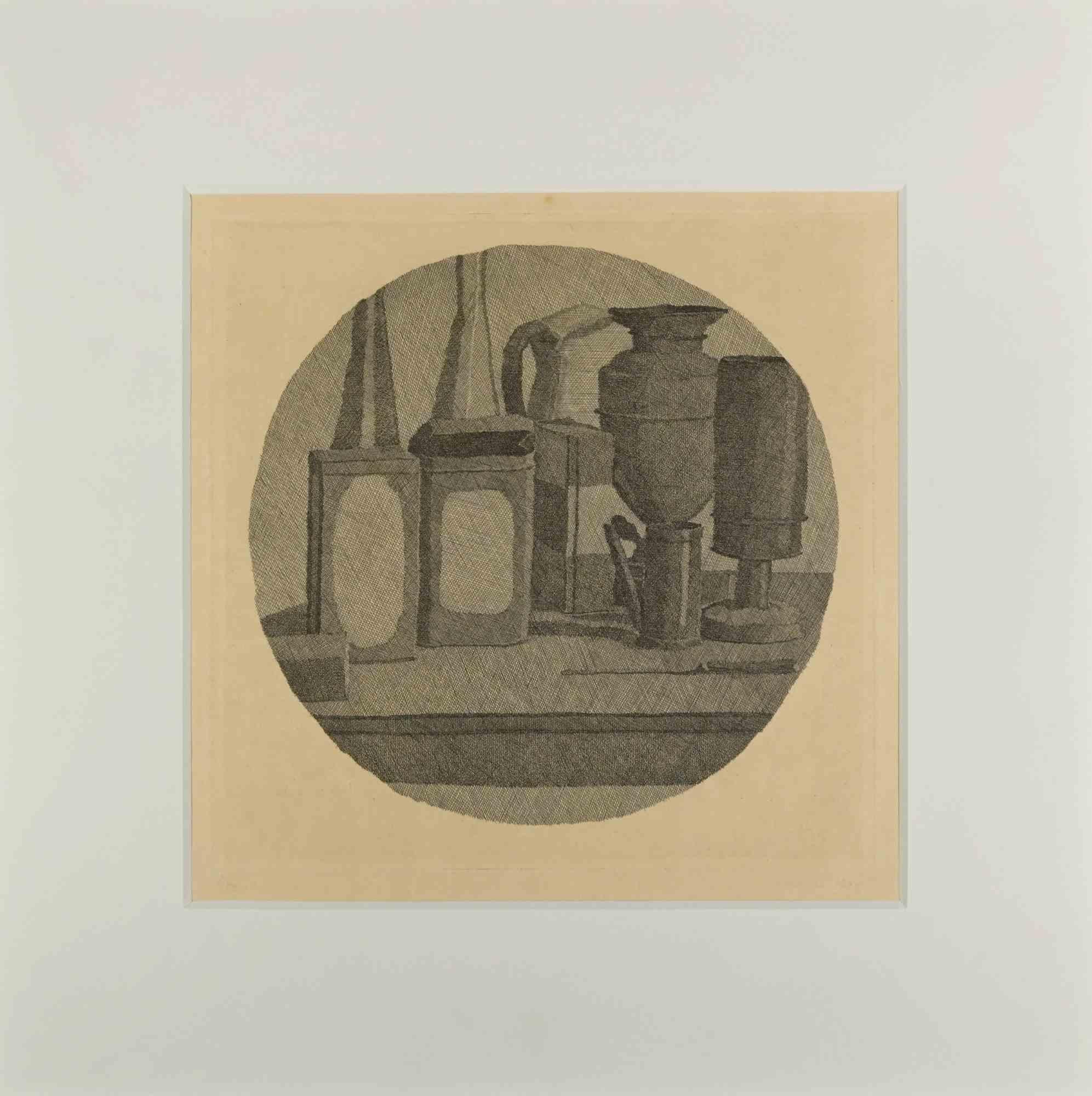 Stilleben mit elf Objekten in einer Kugel  - Radierung von Giorgio Morandi – 1942 im Angebot 1