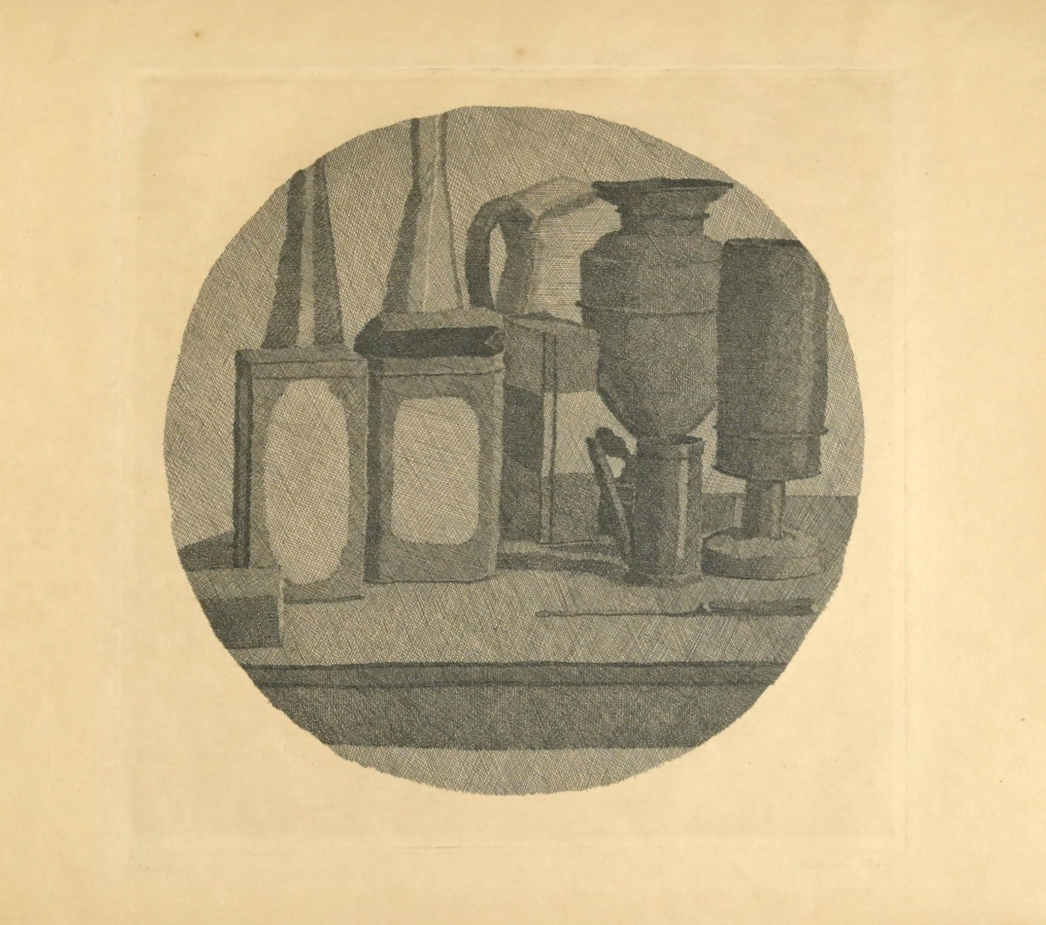 Stilleben mit elf Objekten in einer Kugel  - Radierung von Giorgio Morandi – 1942