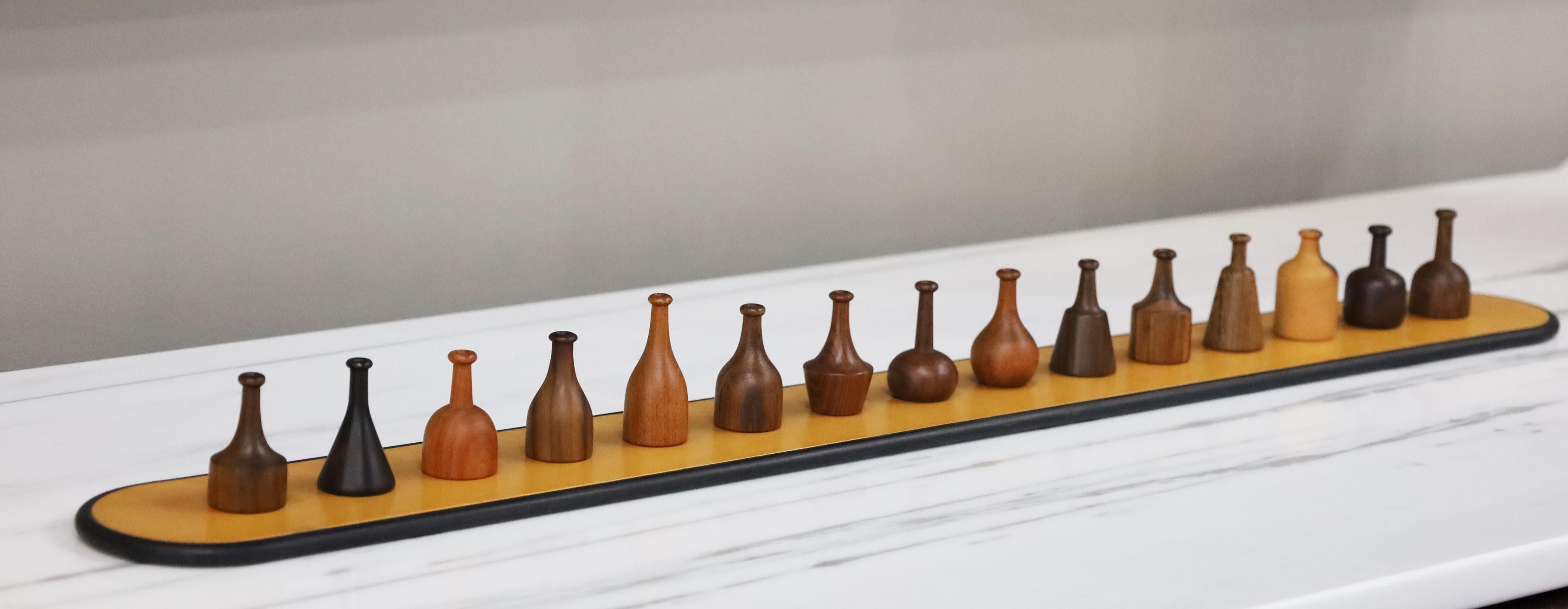 Giorgio Pizzitutti Exotisches Holz Miniatur Vasen Skulptur Italien 1980er Jahre (Handgeschnitzt) im Angebot