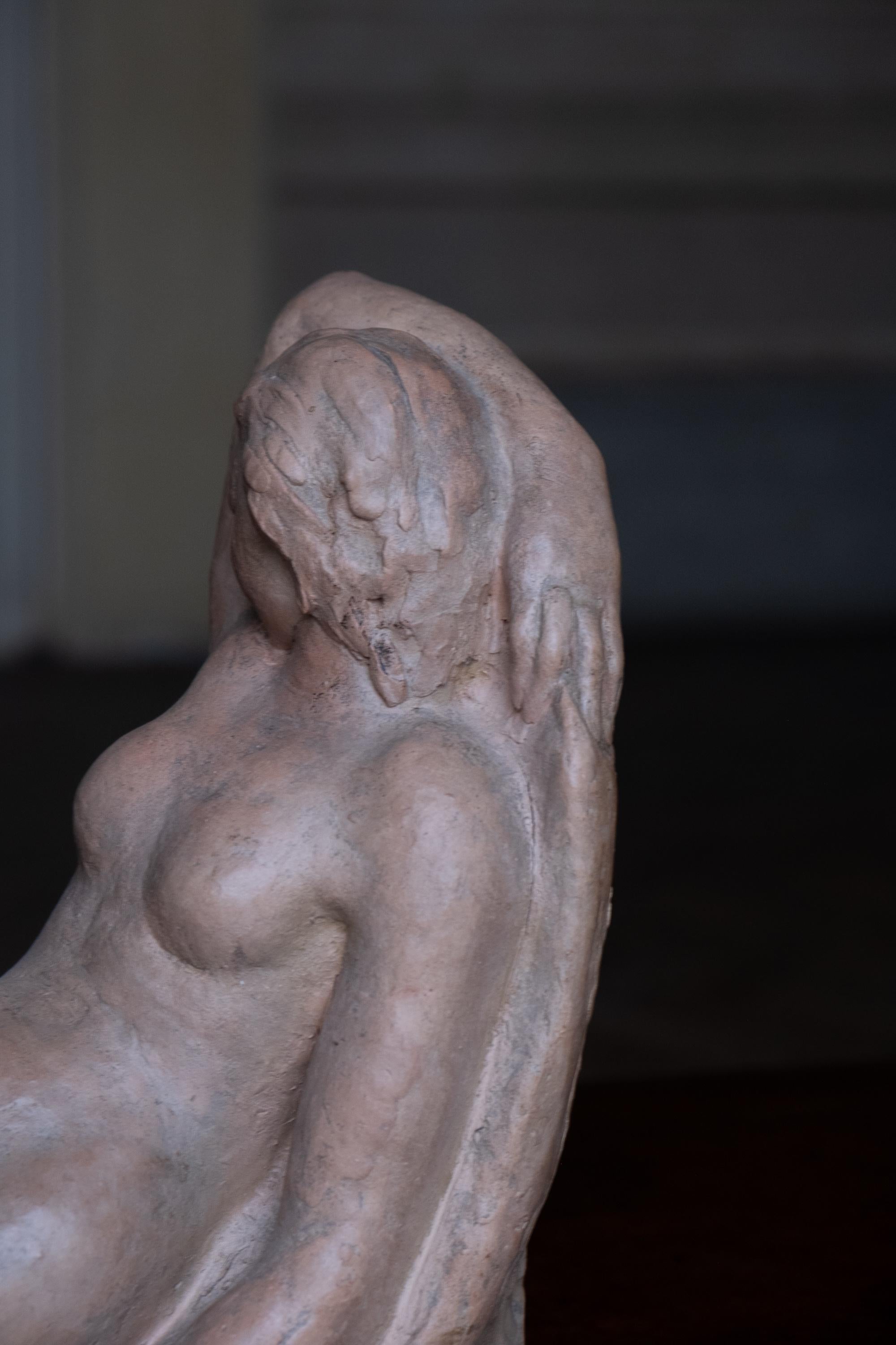 Woman Laying. Circa 1930-1940, Giorgio Rossi (1894–1981), Tuscan Sculptor in vendita 3