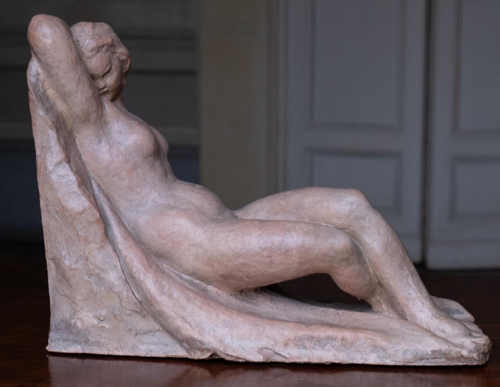 Woman Laying. Circa 1930-1940, Giorgio Rossi (1894–1981), Tuscan Sculptor in vendita 7