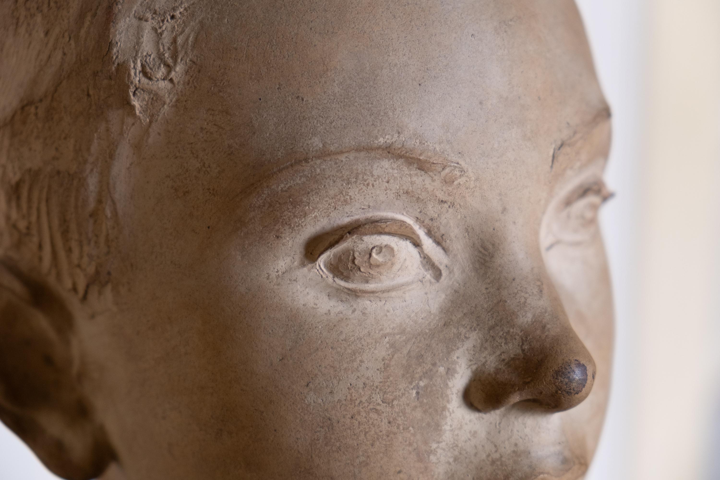 Retrato de niño, escultura de terracota, años 30-40, Giorgio Rossi (1894-1981). en venta 10