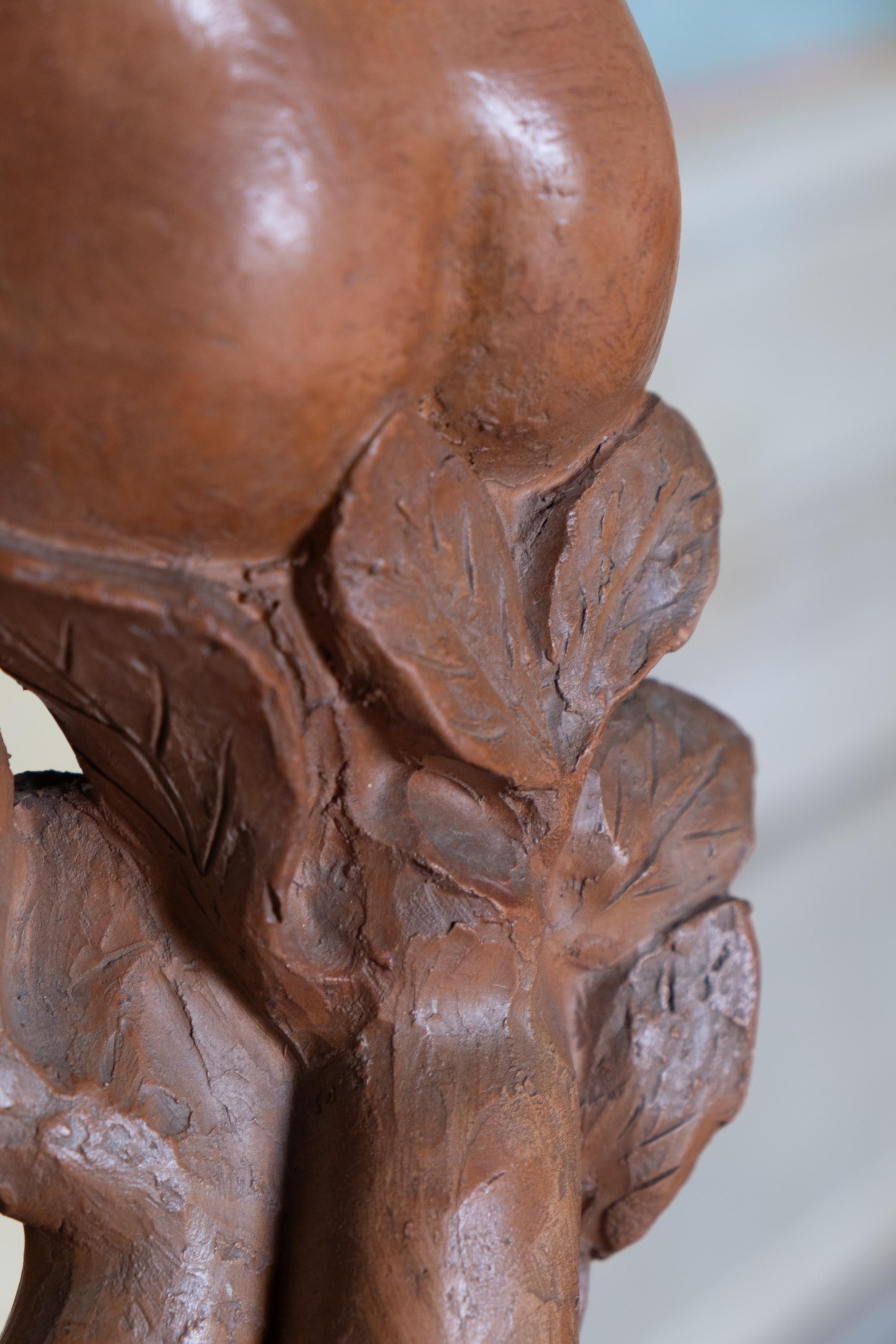 Mujer con las manos sobre la cabeza, terracota, 1945, Giorgio Rossi (1894-1981). en venta 1