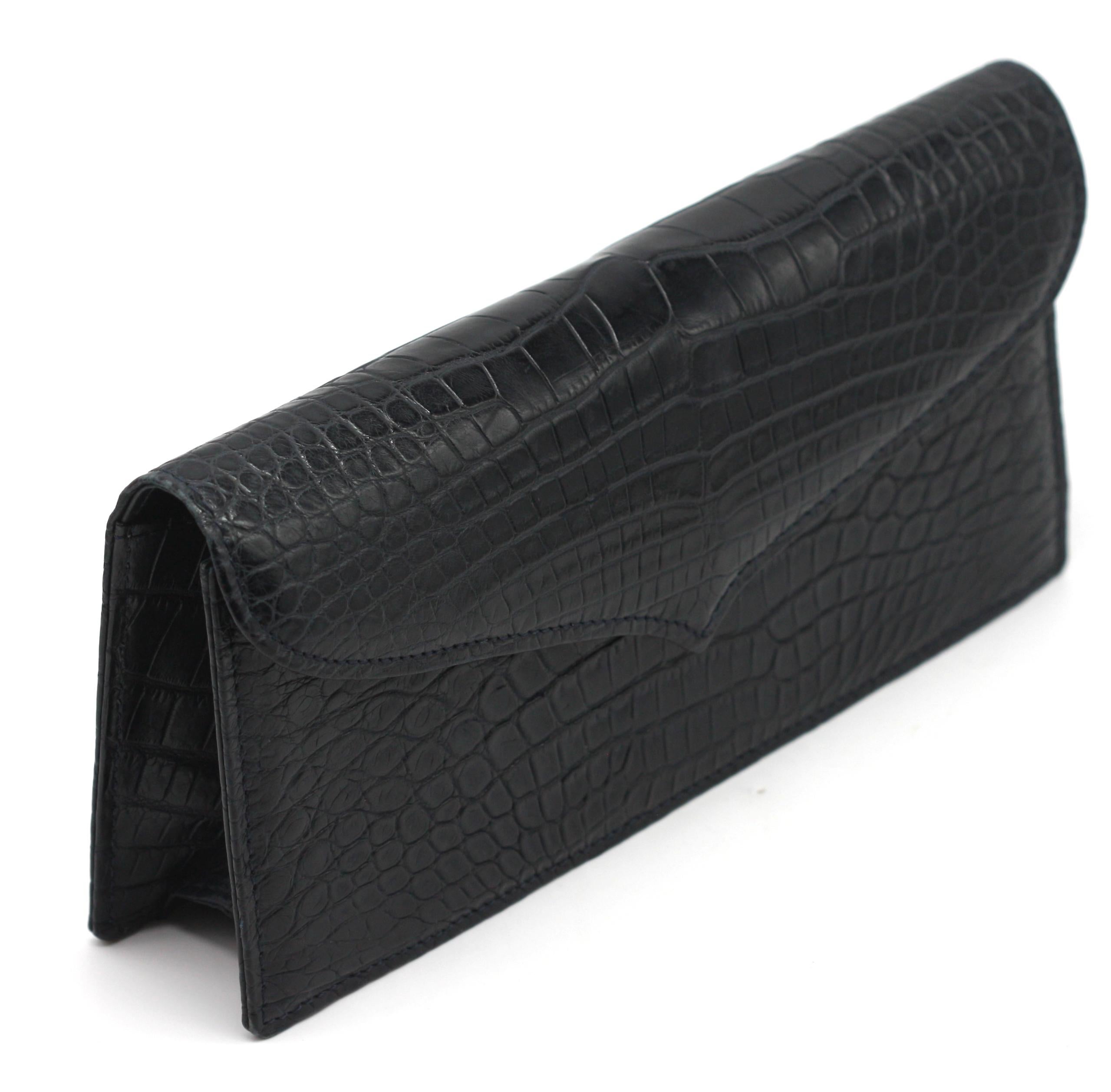 Giorgio Santamaria Dark Blue Alligator Clutch en venta 2
