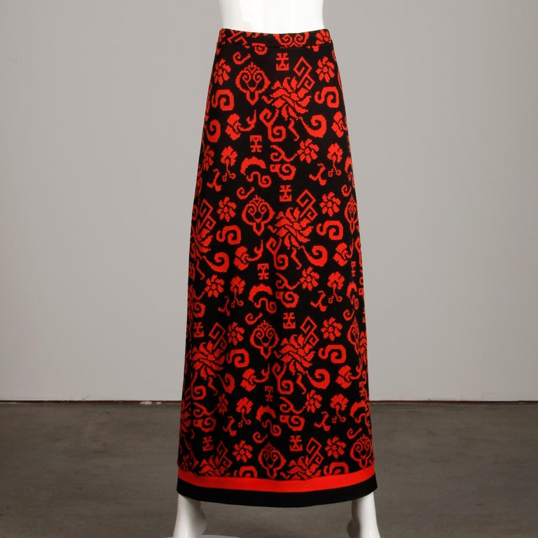 Giorgio Sant'Angelo 1970s Vintage Red + Black Knit Maxi Dress with Asian  Design For Sale at 1stDibs
