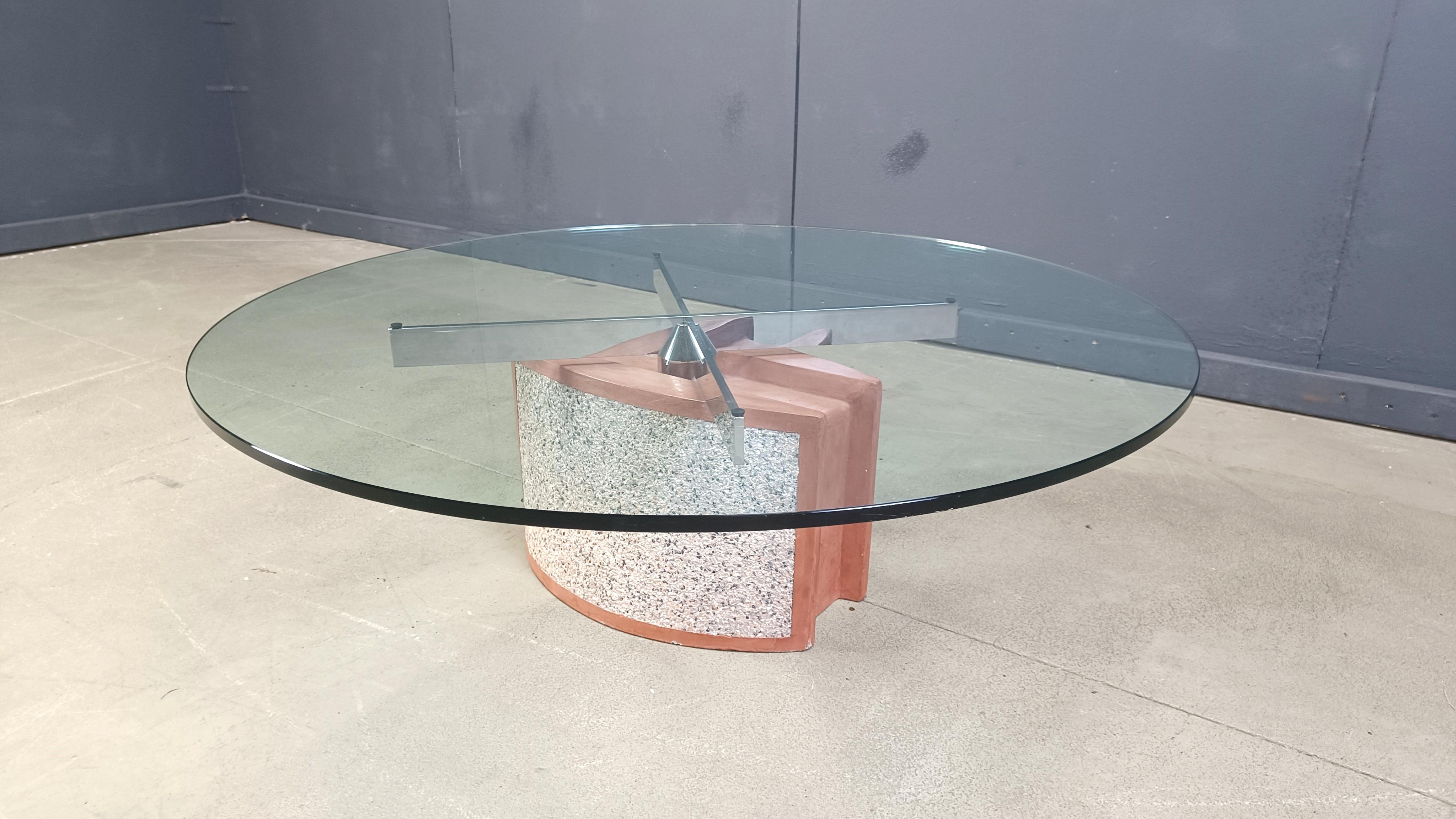 italien Table basse en béton peint et verre de Giorgio Saporiti par Saporiti Italia en vente