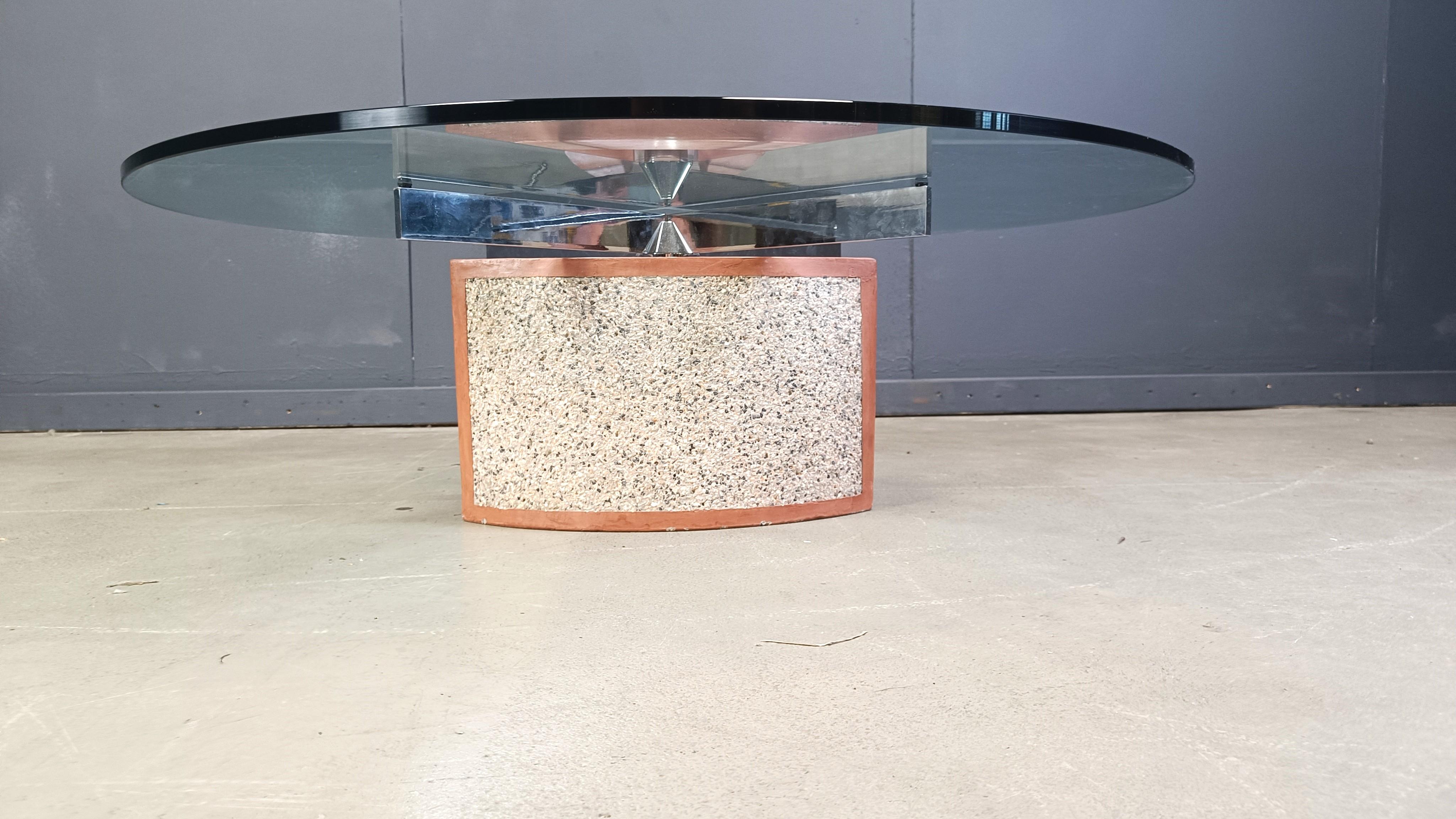 Verre Table basse en béton peint et verre de Giorgio Saporiti par Saporiti Italia en vente