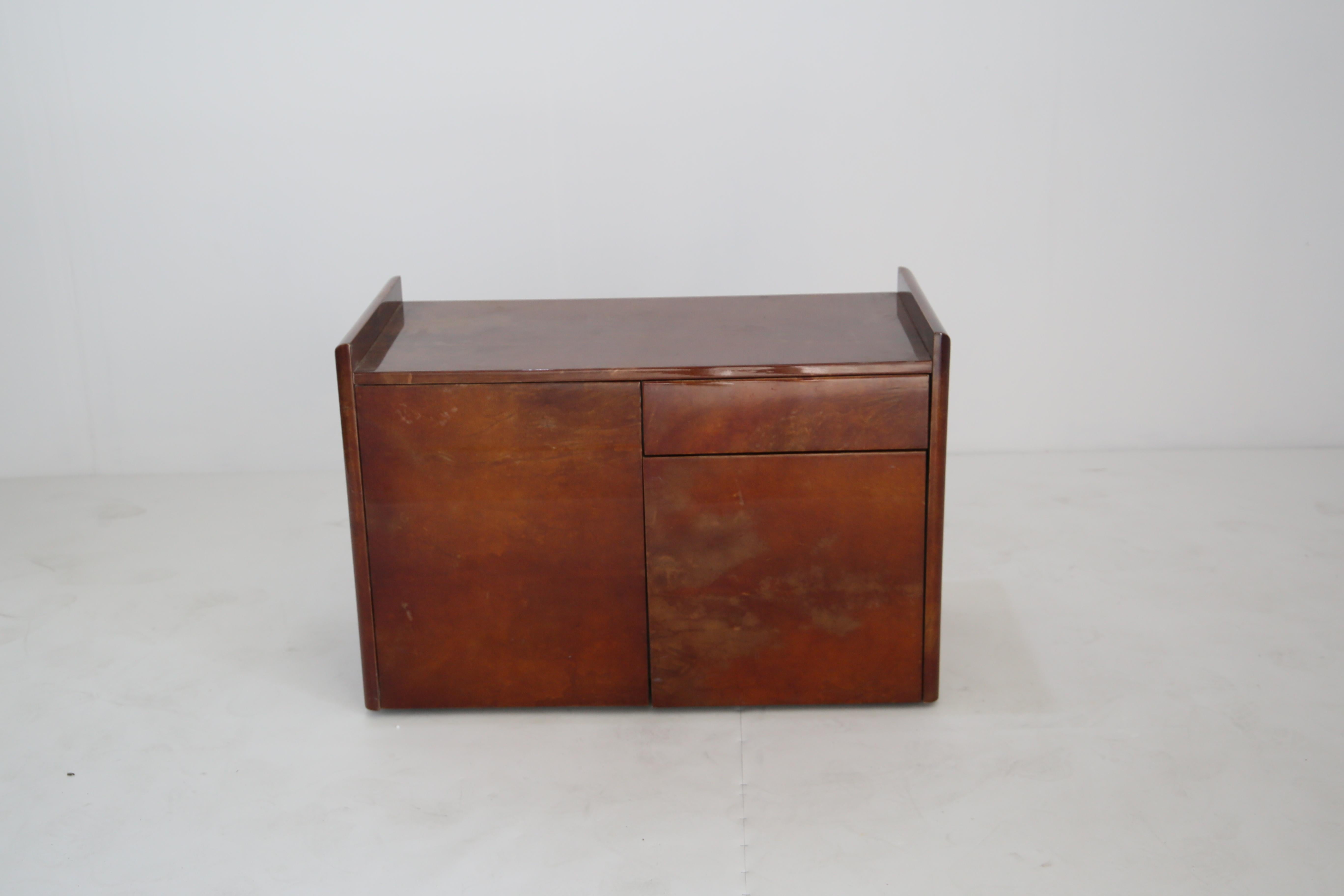 Late 20th Century Giorgio Tura Vintage Sideboard in Parchment For Sale