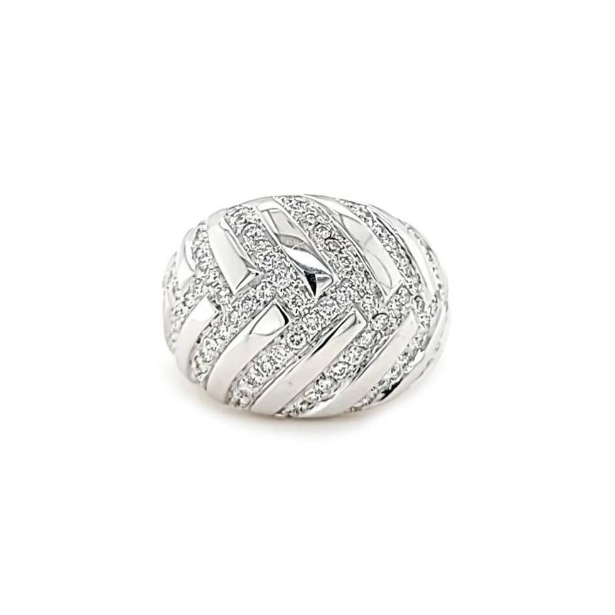 Round Cut Giorgio Visconti Diamond Chevron Dome Ring in White Gold For Sale