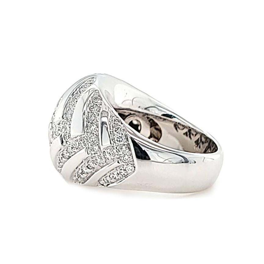 Giorgio Visconti Diamond Chevron Dome Ring in White Gold In Good Condition For Sale In Coral Gables, FL