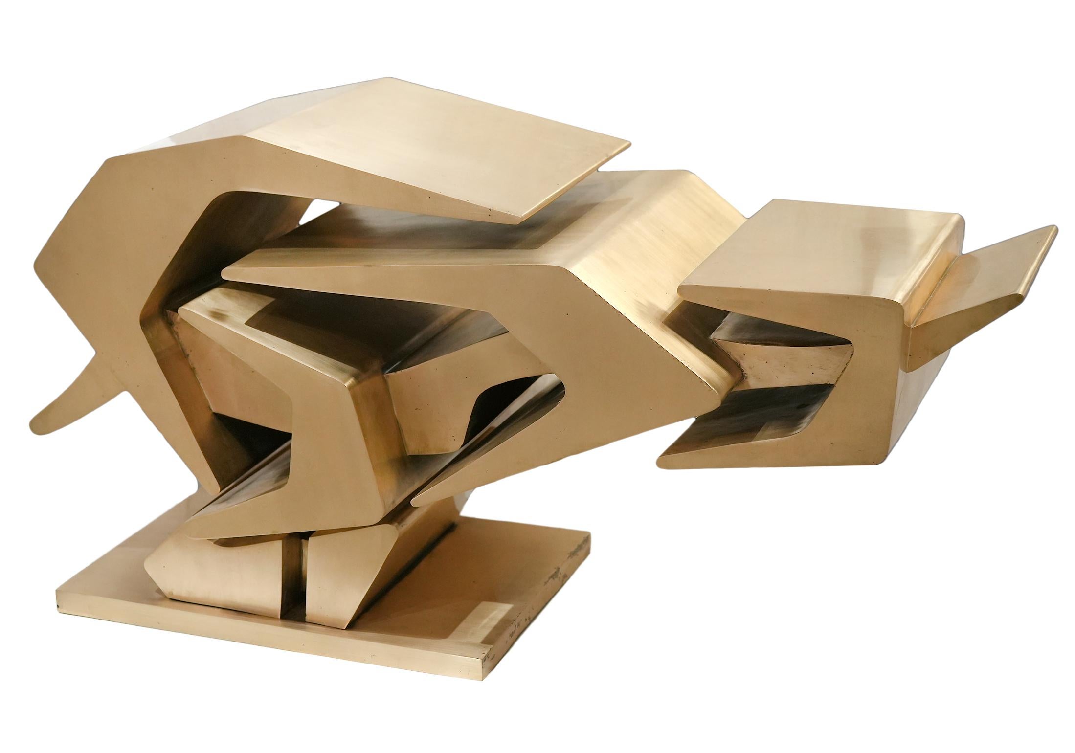 Giorgio Zennaro – Large Italian Modernist Bronze Sculpture
Sequinze Plurime Exhibition, Signed 1972, Italy
This striking large-scale modernist bronze sculpture by Giorgio Zennaro is an important work from his seminal Sequinze Plurime exhibition,