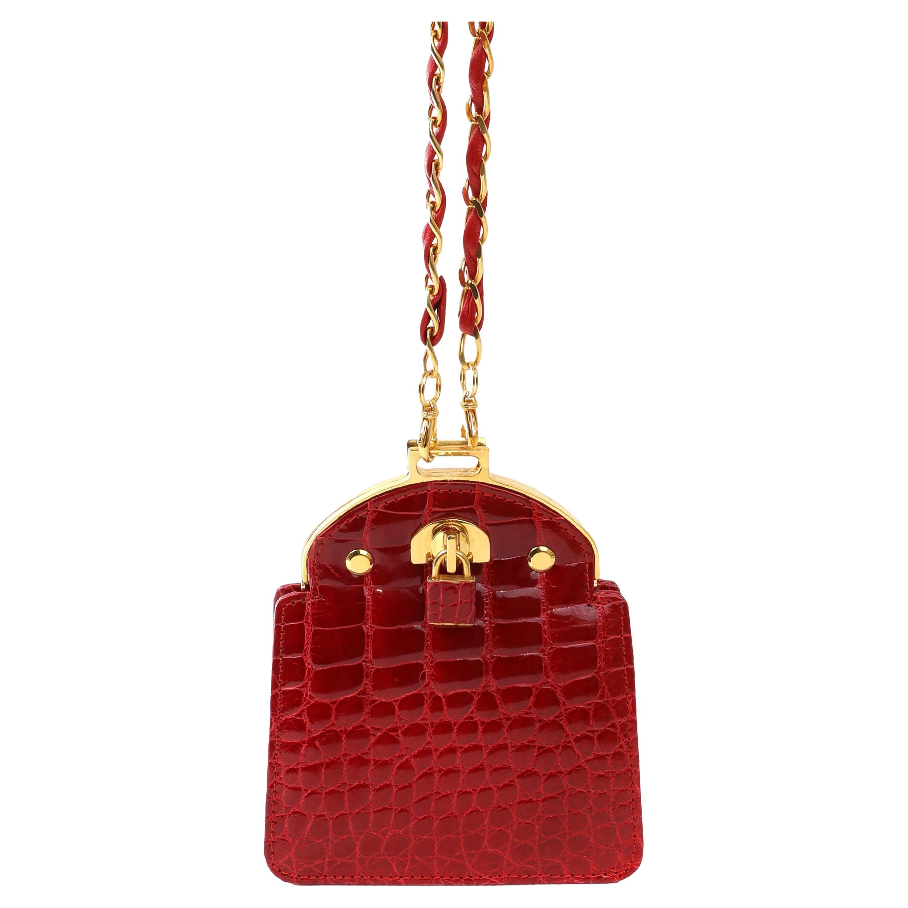  Giorgio's - Mini sac de soirée vintage en crocodile rouge, avec accessoires en or