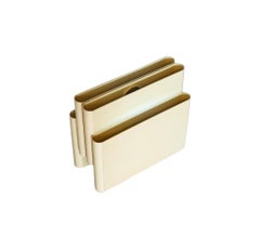 Giotto Stoppino For Kartell 1970 Italian Magazine Holder In Cream Plastic